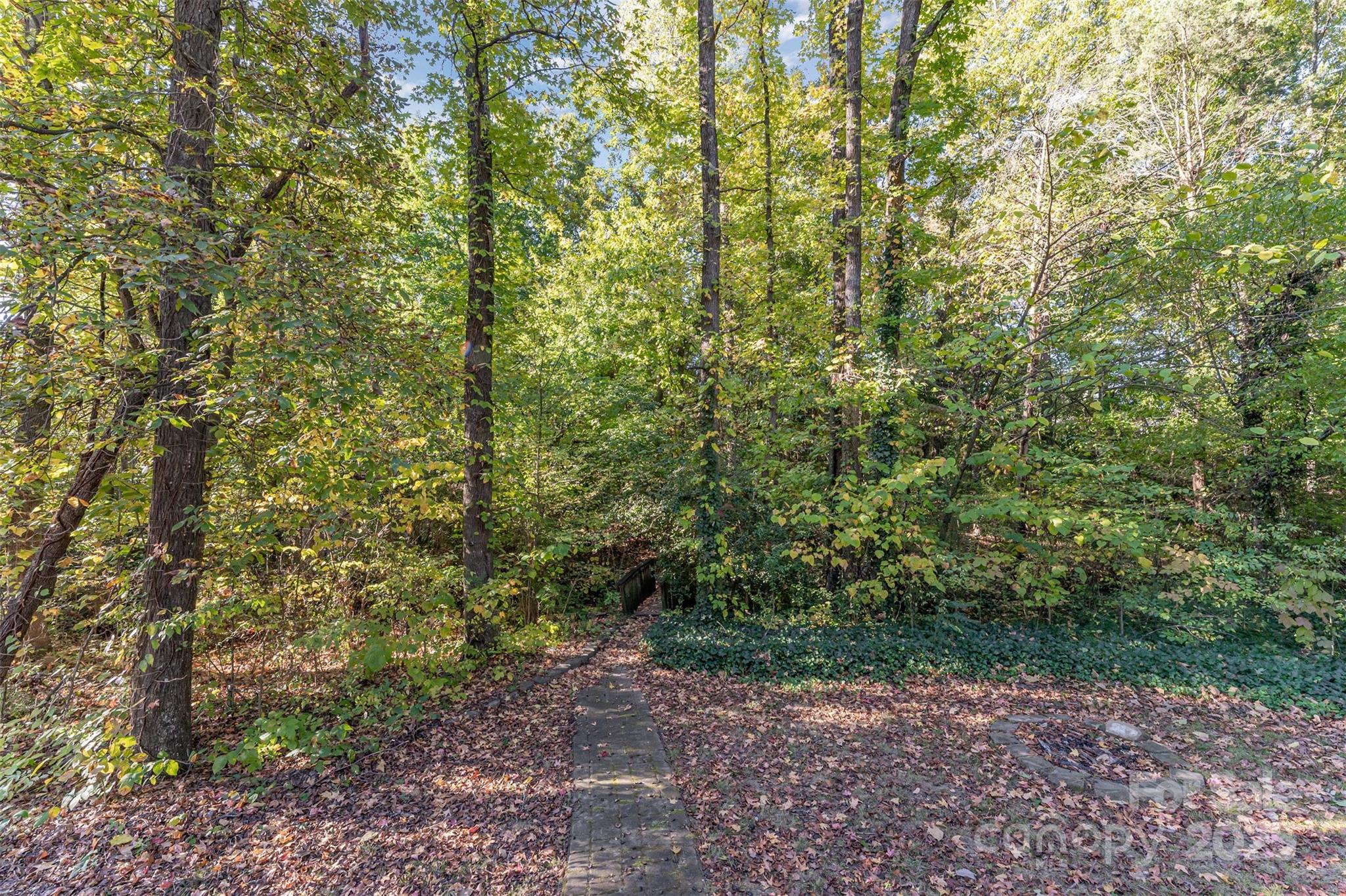 2319 Oak Leigh Drive