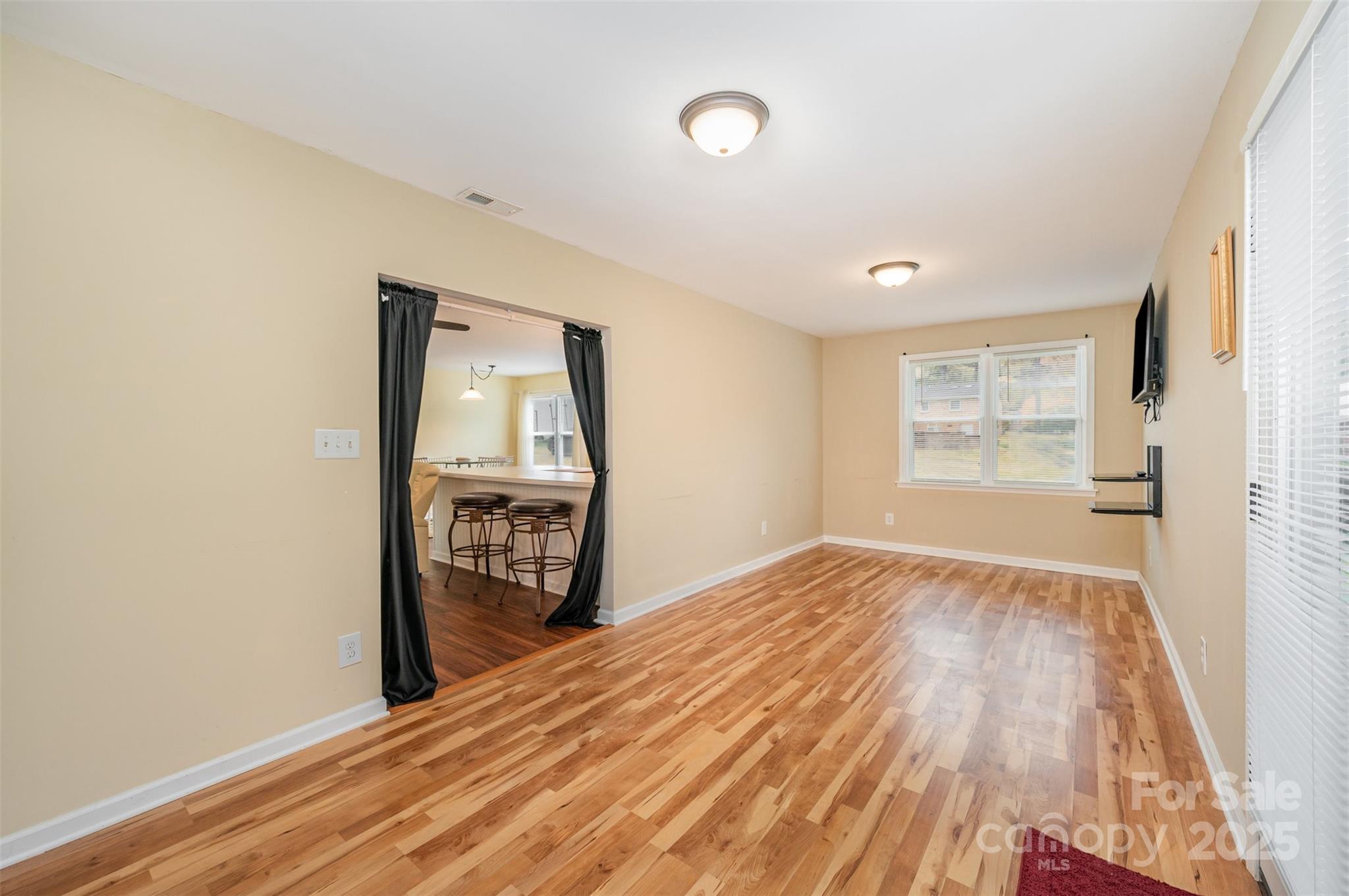 1008 Oak Trail Circle