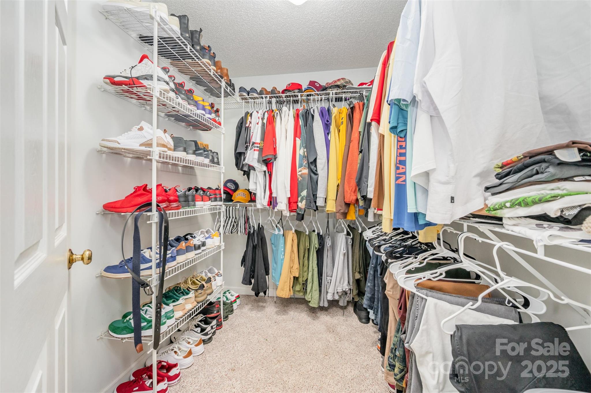 1008 Oak Trail Circle