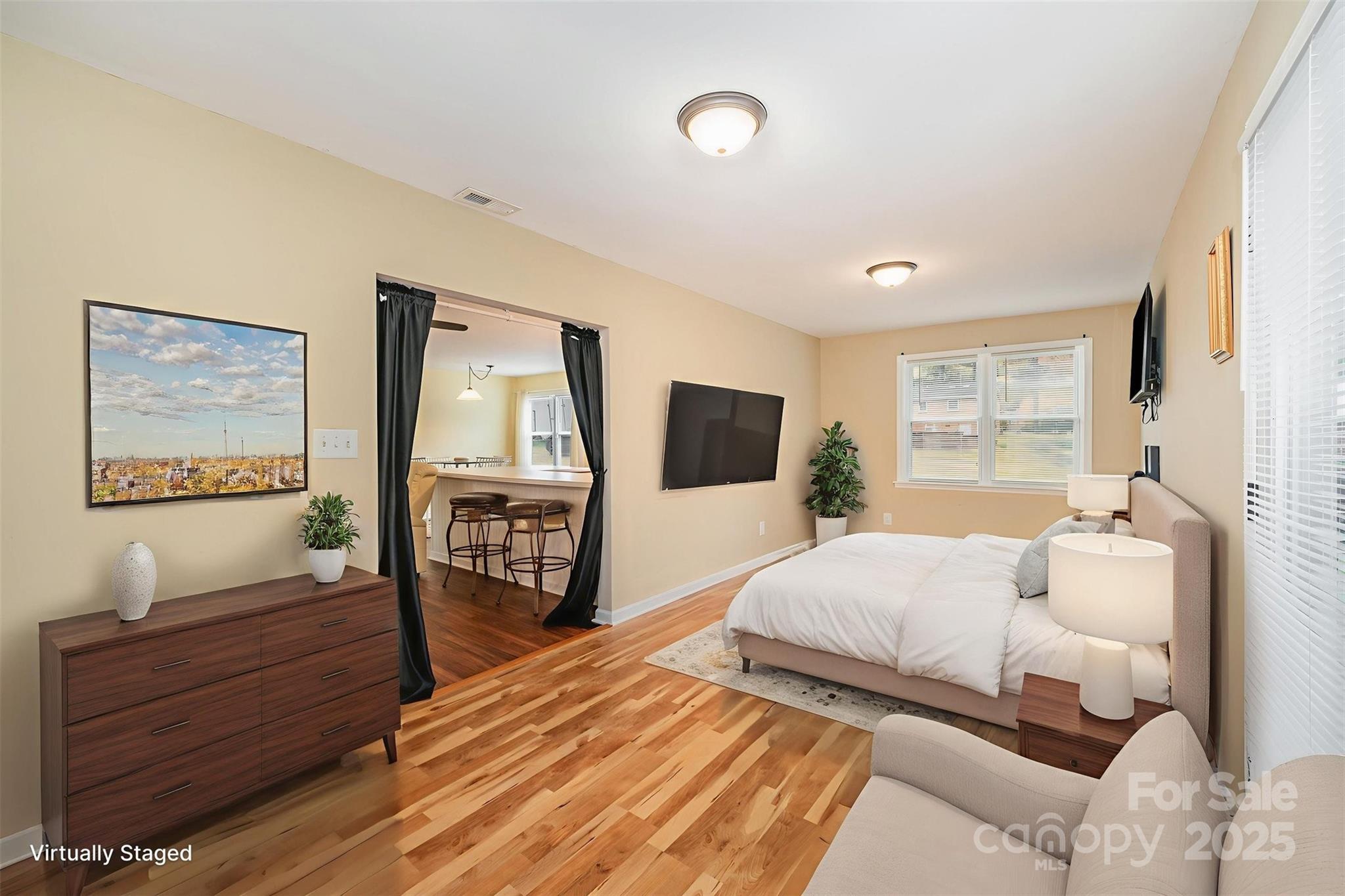 1008 Oak Trail Circle