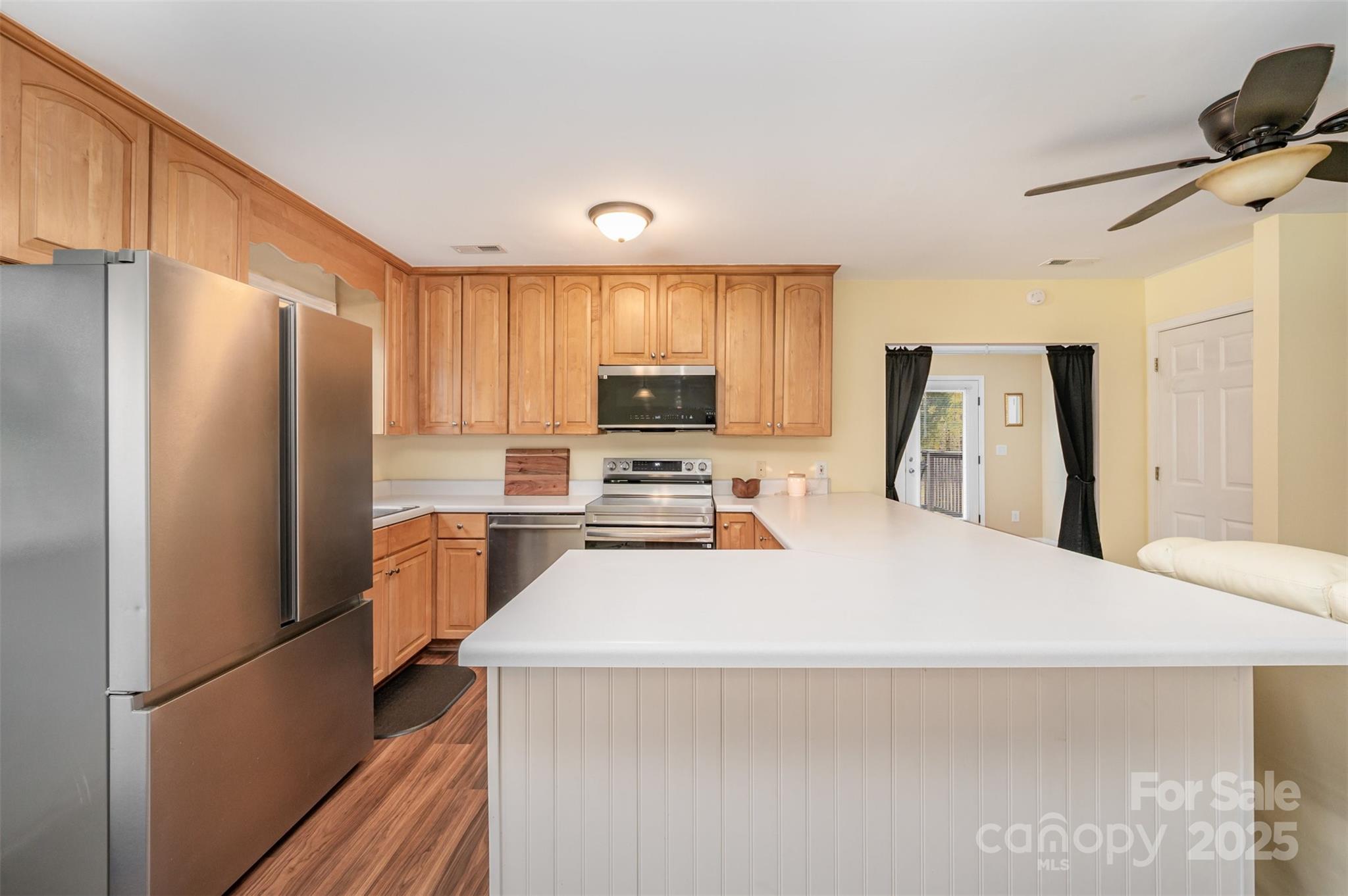 1008 Oak Trail Circle