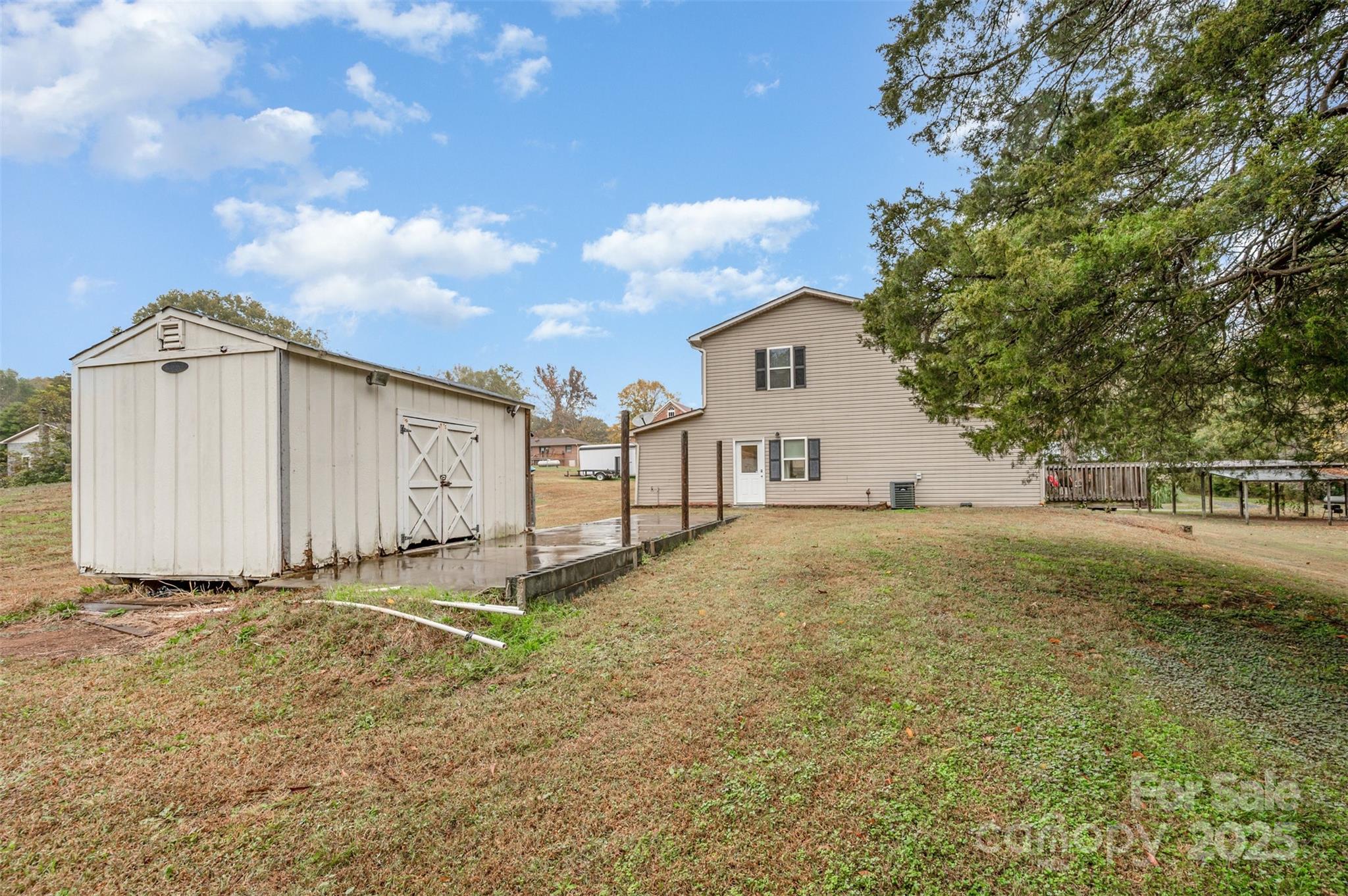 1008 Oak Trail Circle