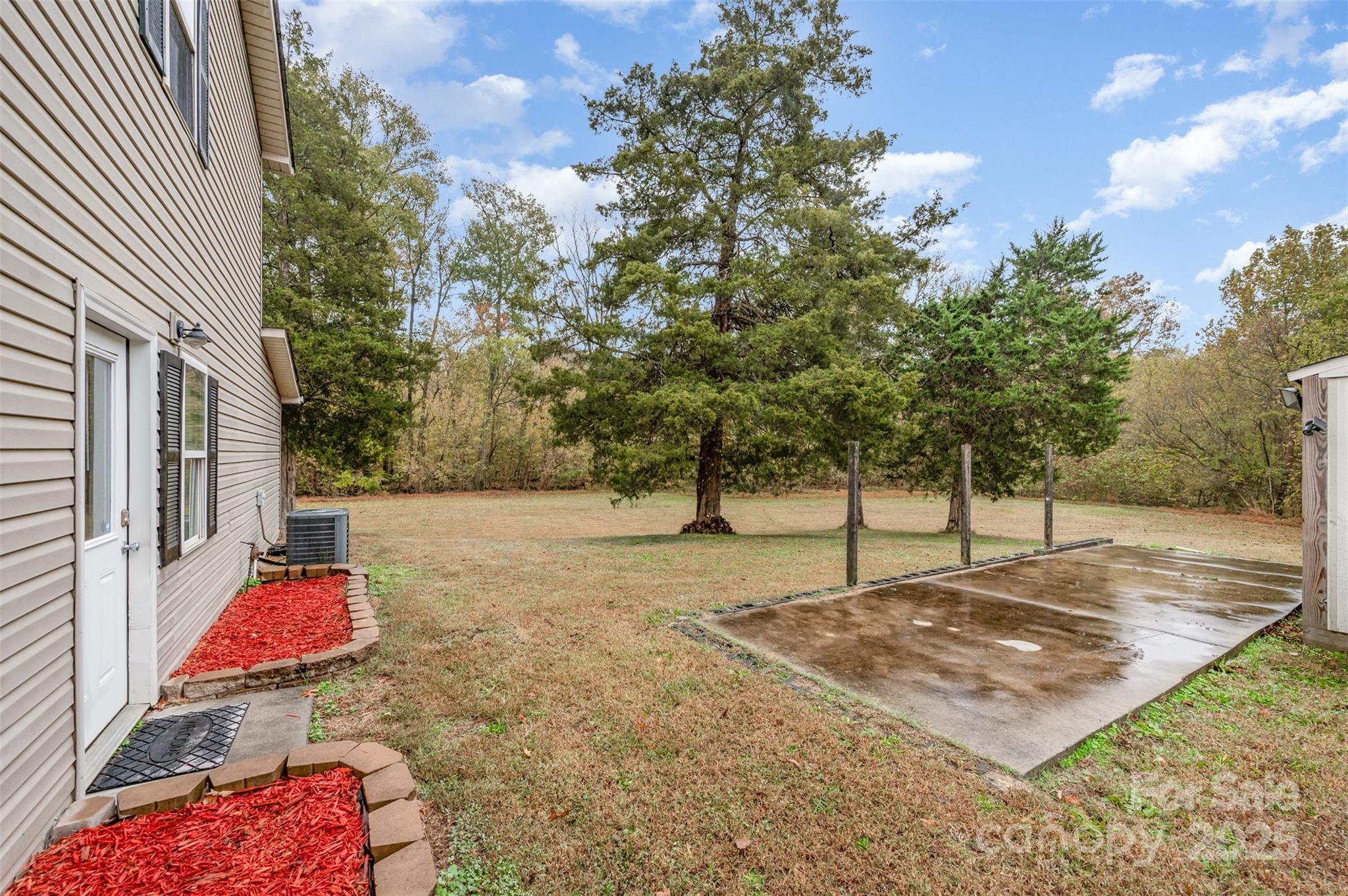 1008 Oak Trail Circle