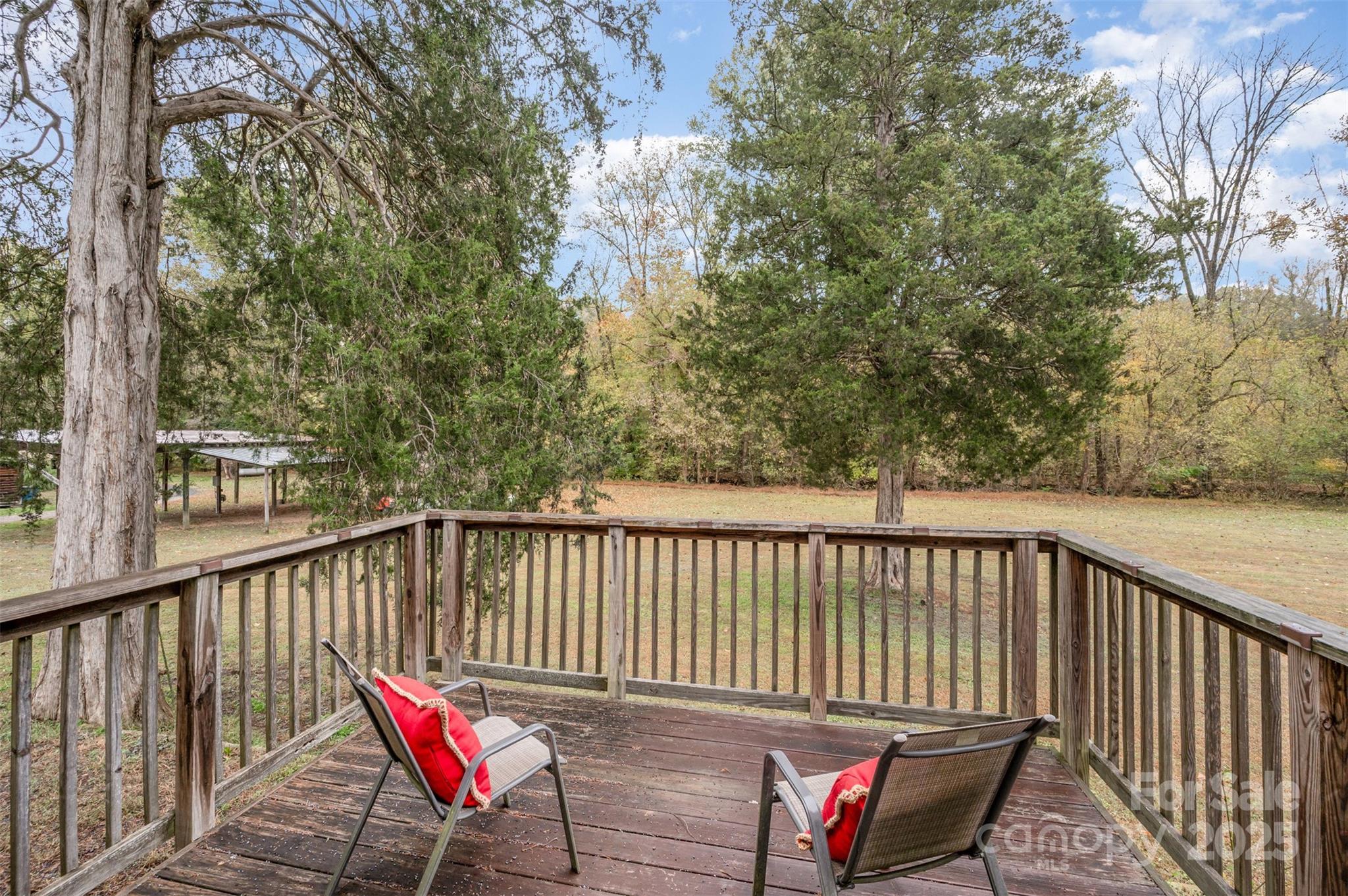 1008 Oak Trail Circle