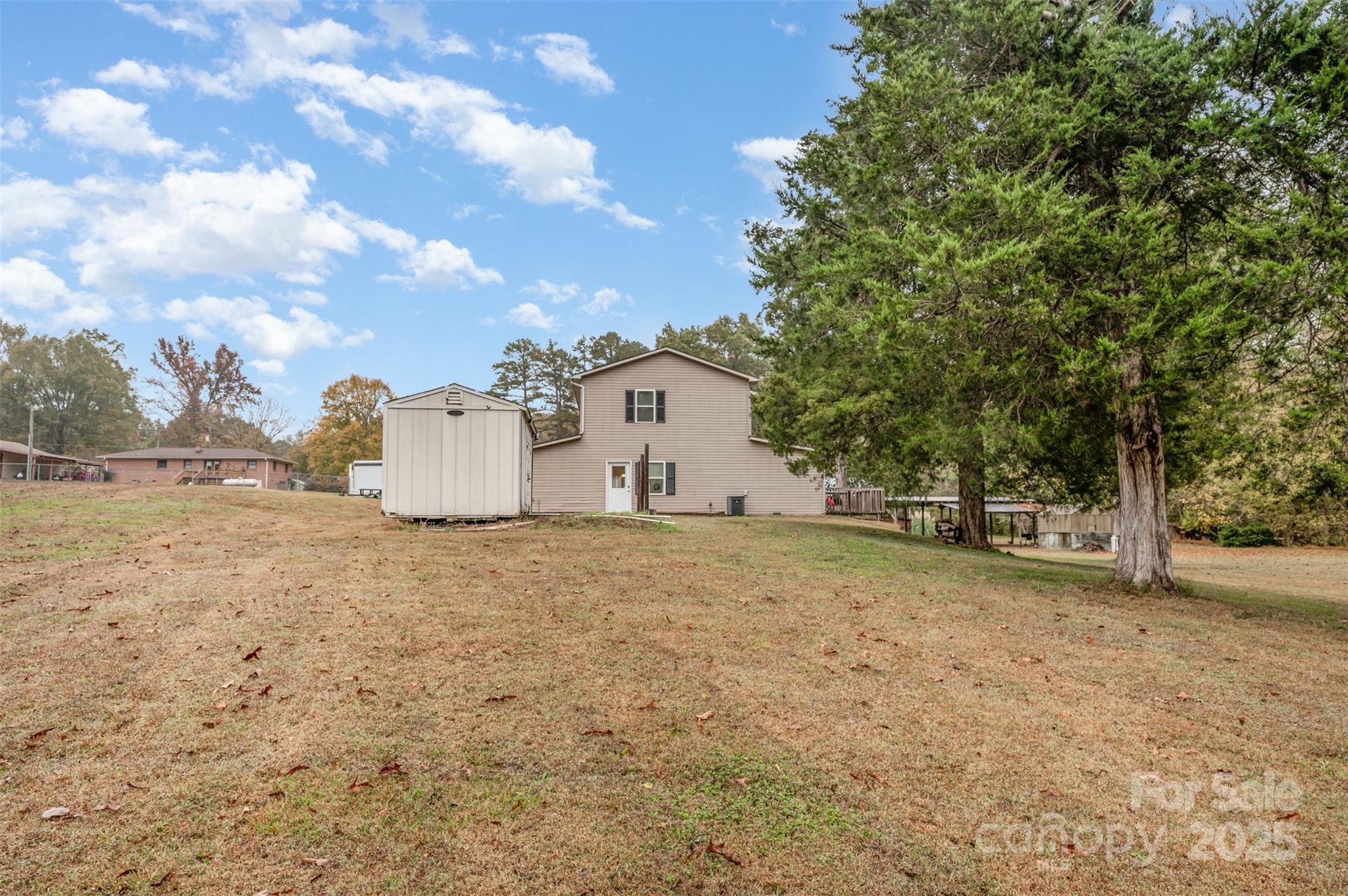 1008 Oak Trail Circle