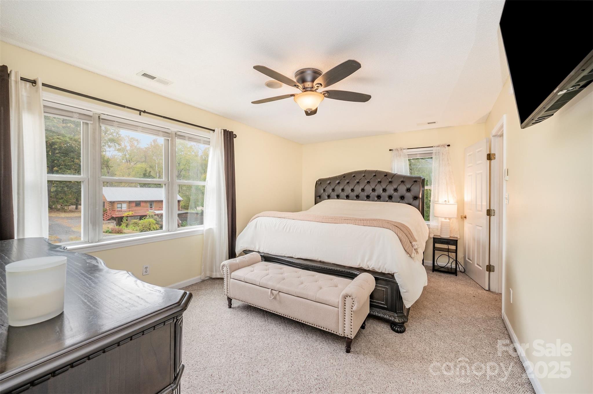 1008 Oak Trail Circle