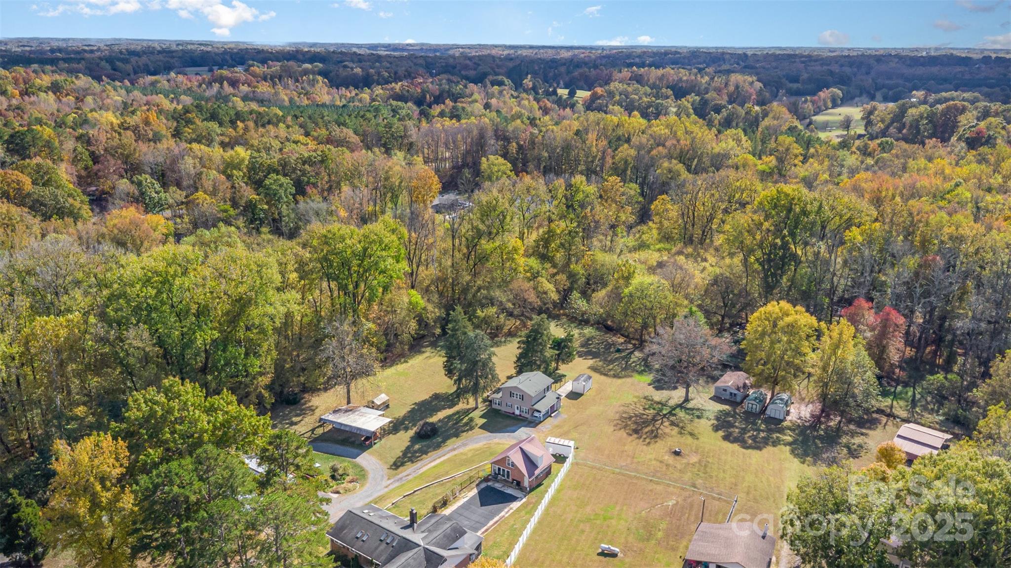 1008 Oak Trail Circle