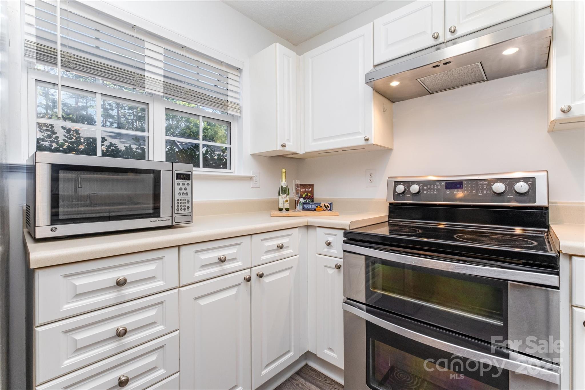 3657 Melrose Cottage Drive