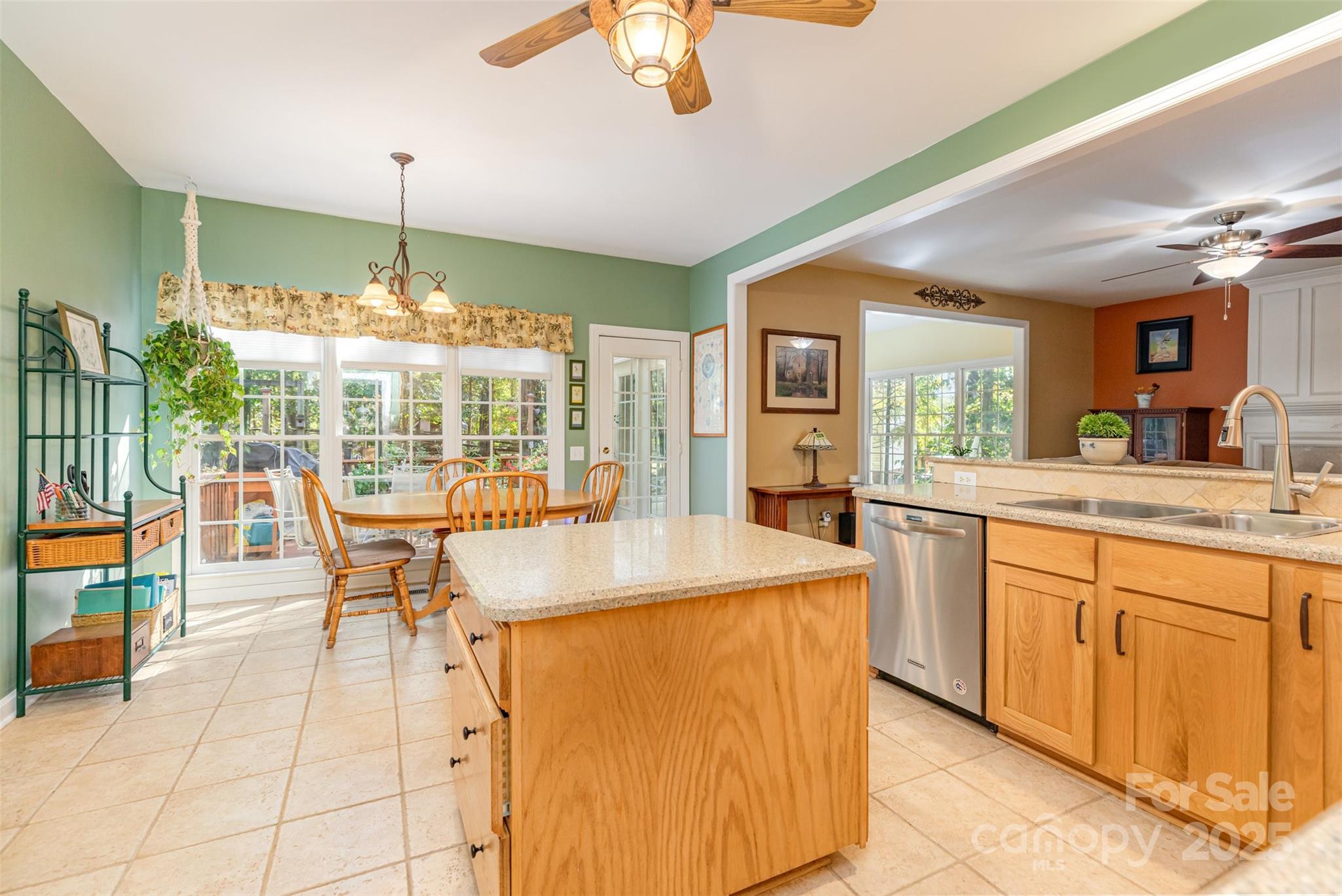 8437 Kilmartin Lane