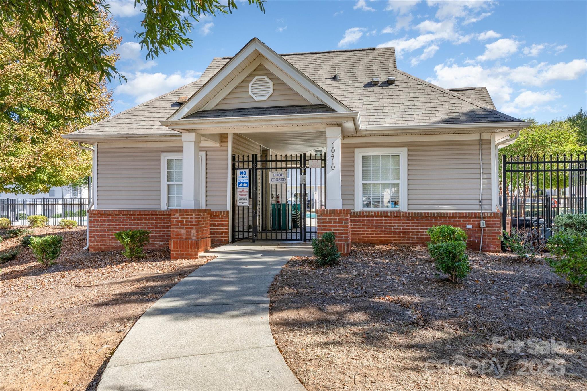 12210 Stratfield Place Circle