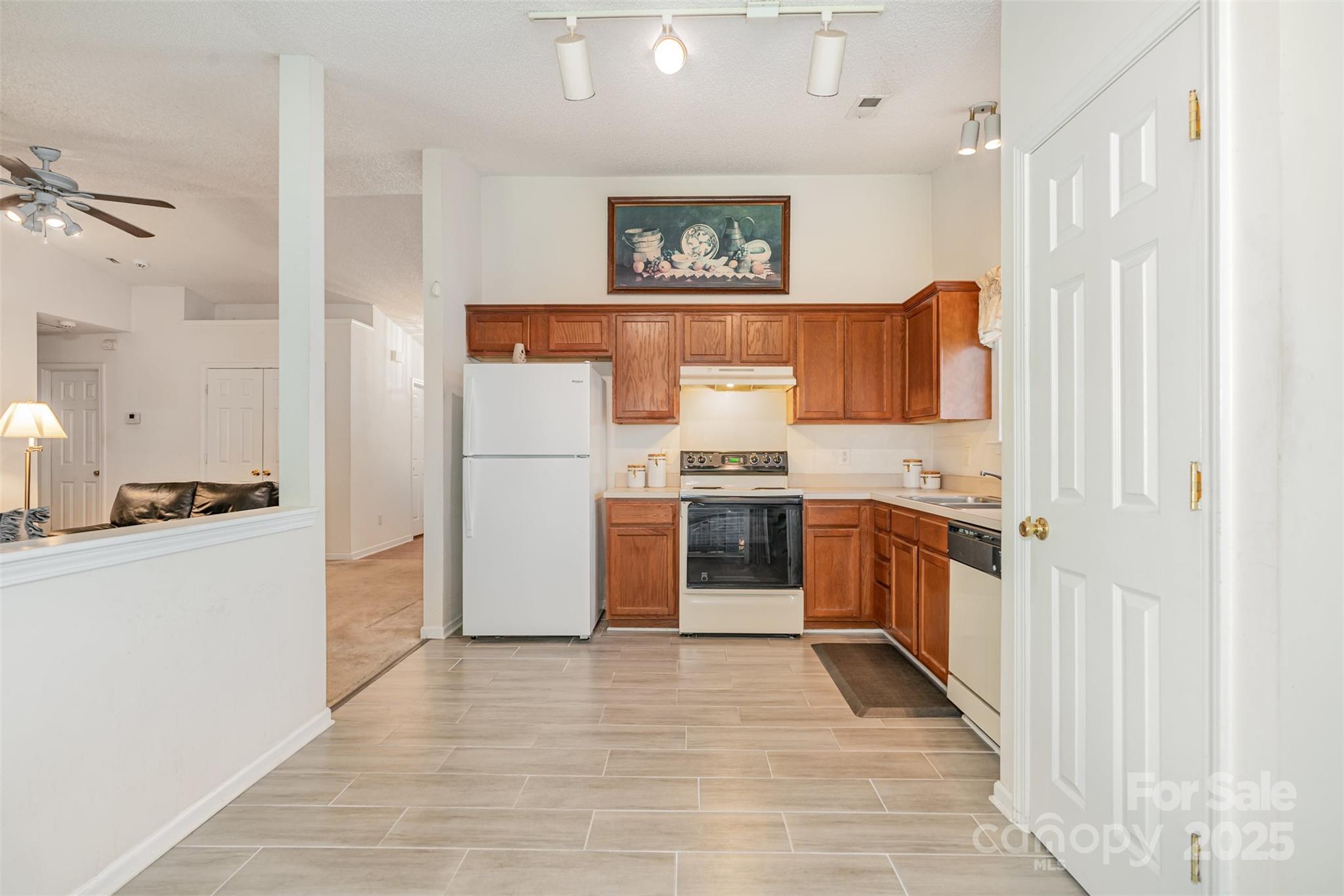 6615 Wandering Creek Drive