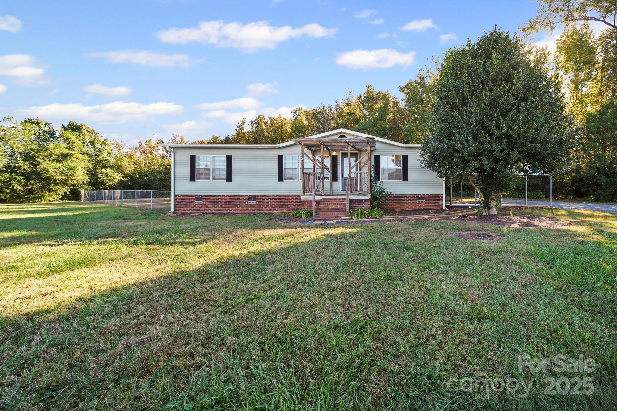 40149 Eagle Head Court