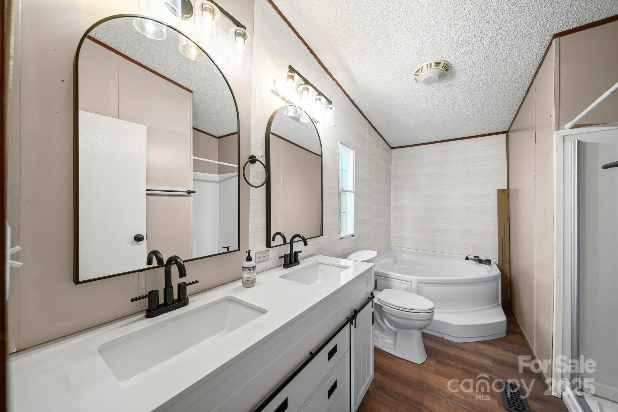 40149 Eagle Head Court