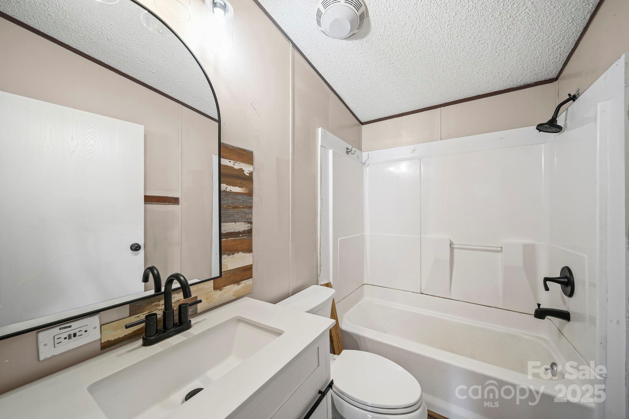 40149 Eagle Head Court