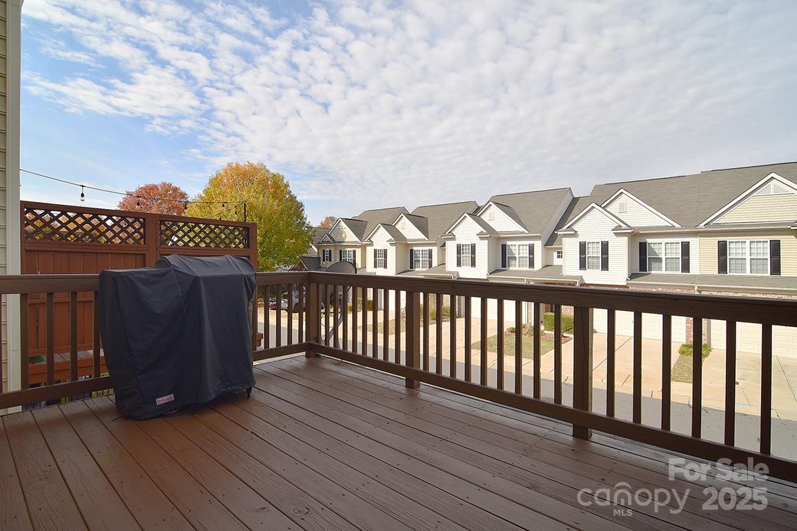 6134 Rockefeller Lane