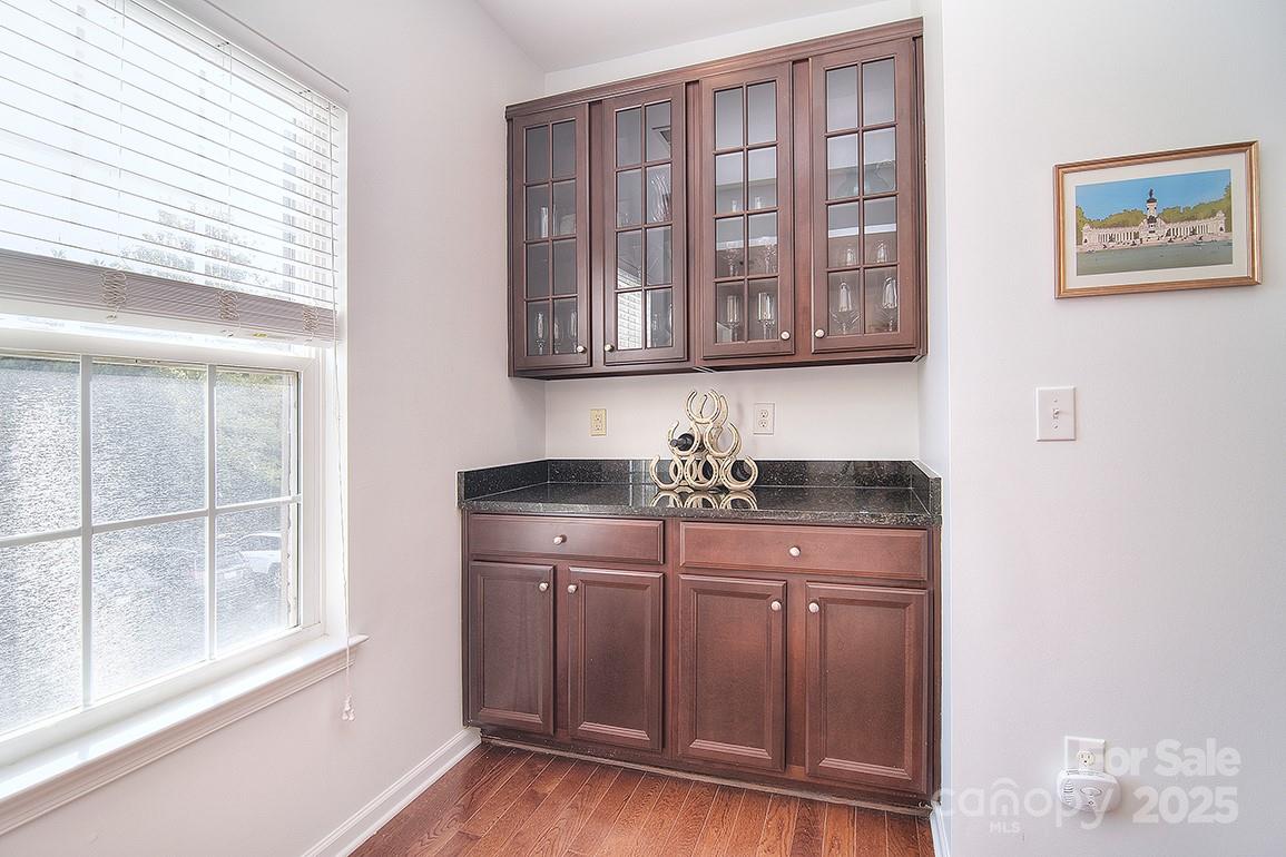 6134 Rockefeller Lane