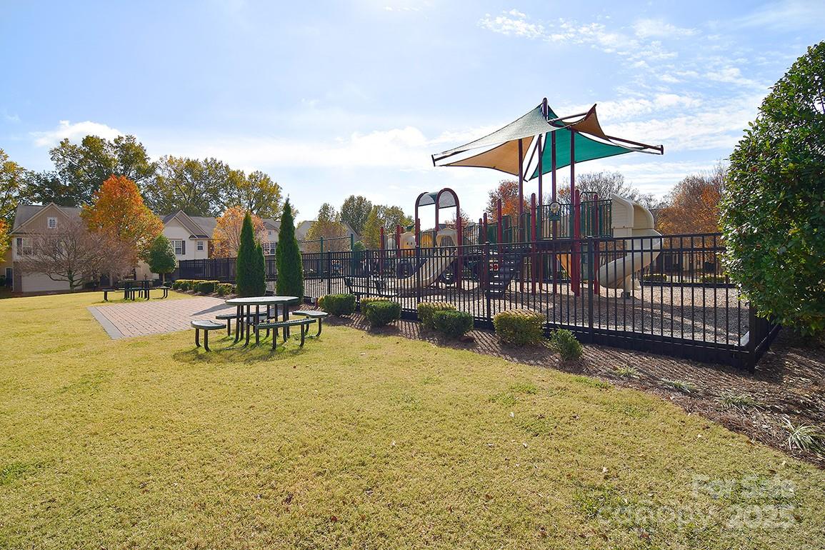 6134 Rockefeller Lane