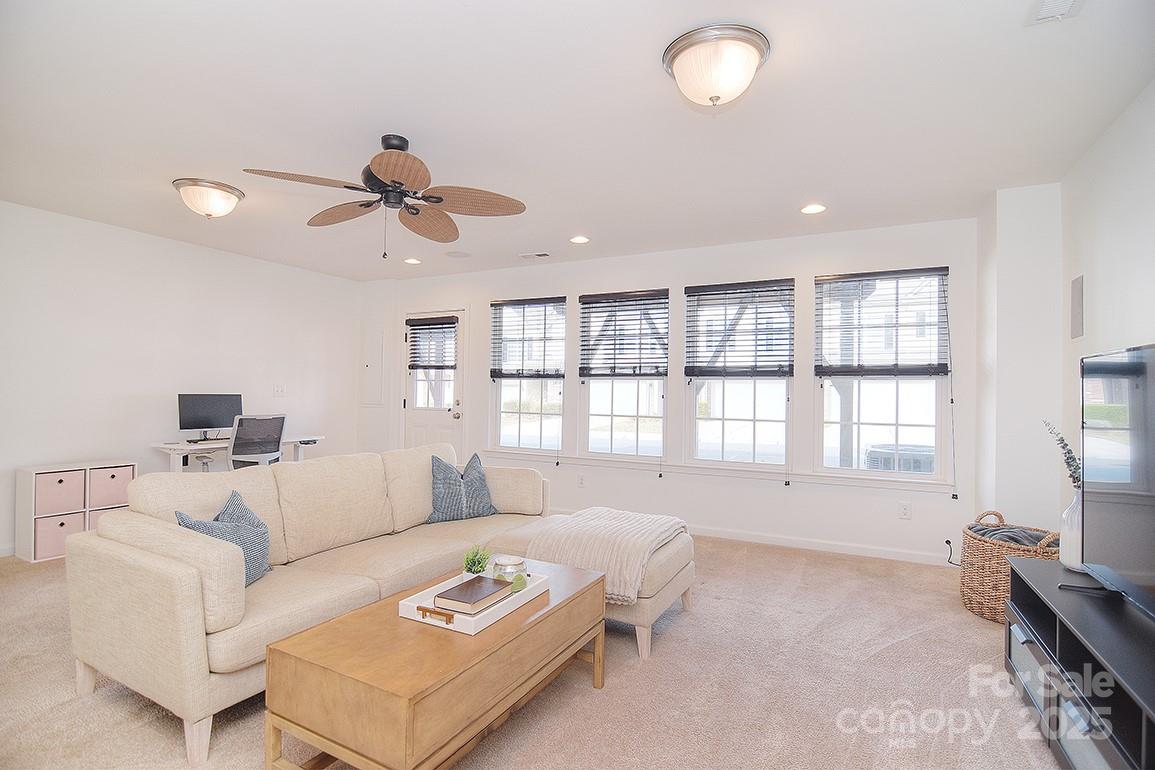 6134 Rockefeller Lane