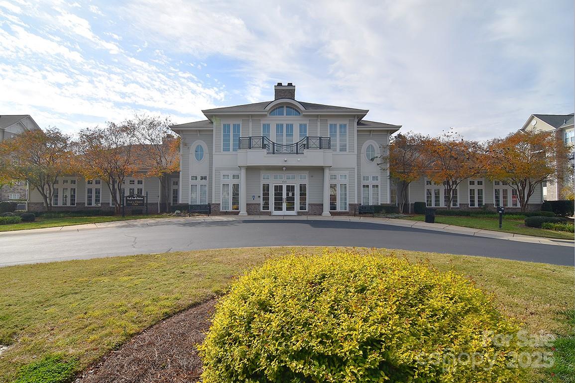 6134 Rockefeller Lane