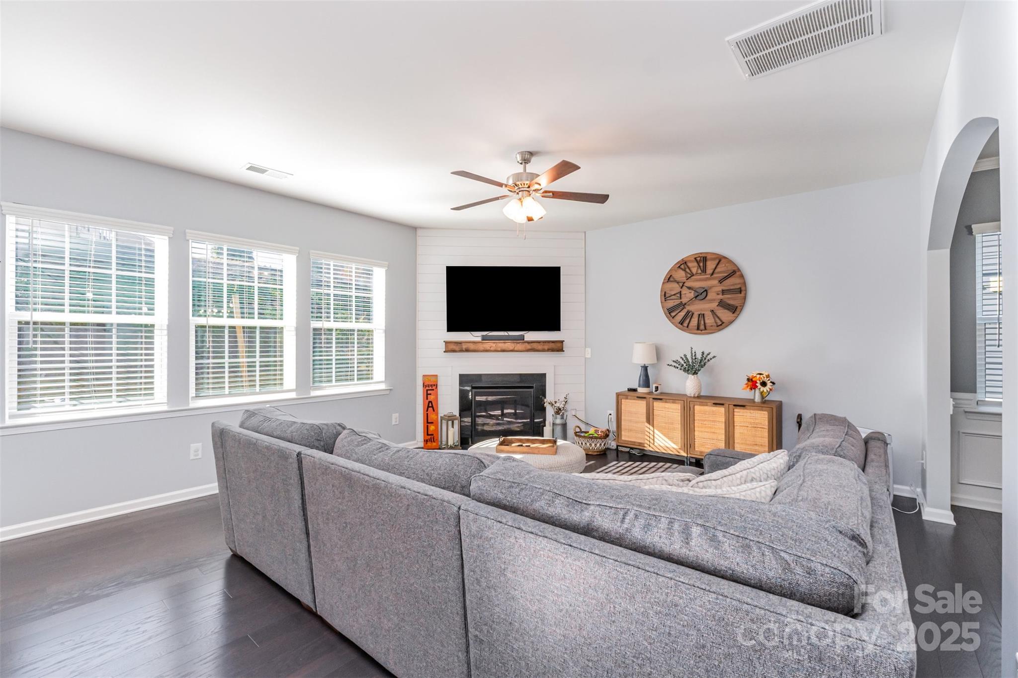 15115 Oleander Drive