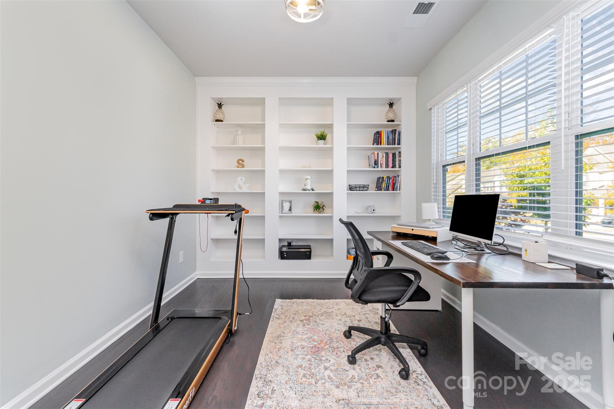 15115 Oleander Drive