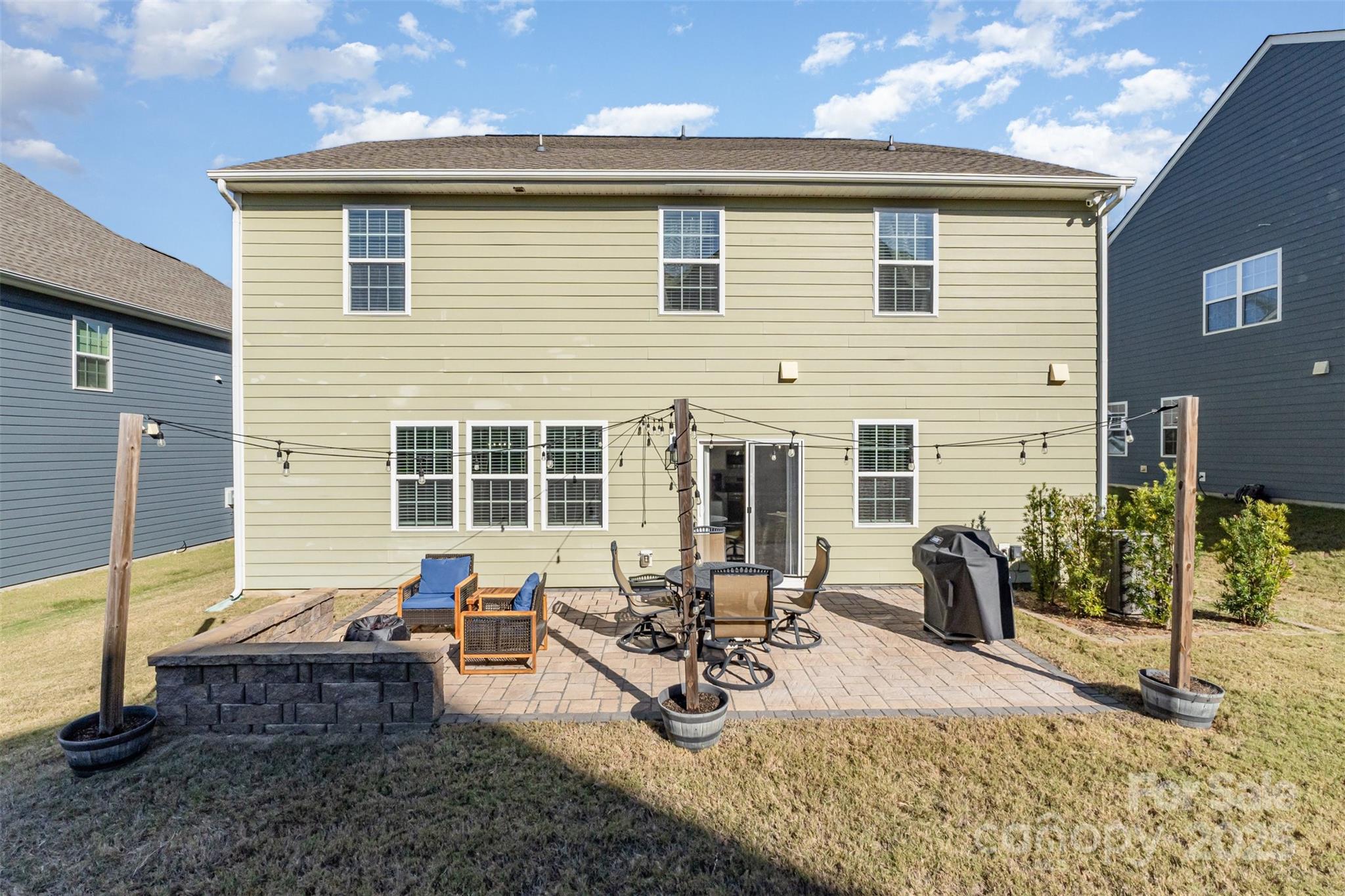 15115 Oleander Drive