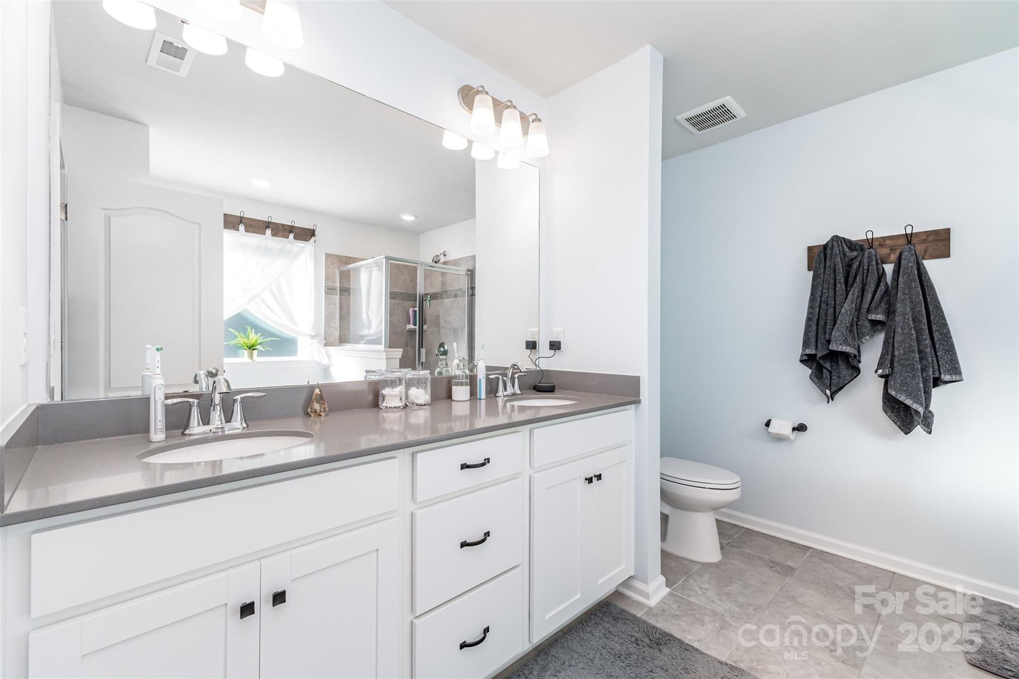 15115 Oleander Drive