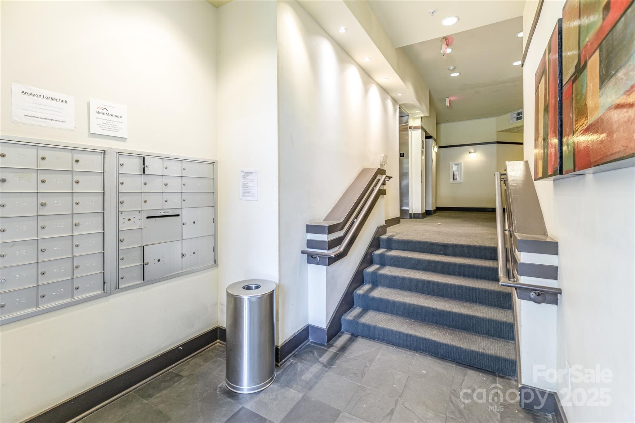 525 E 6th Street Unit: 212