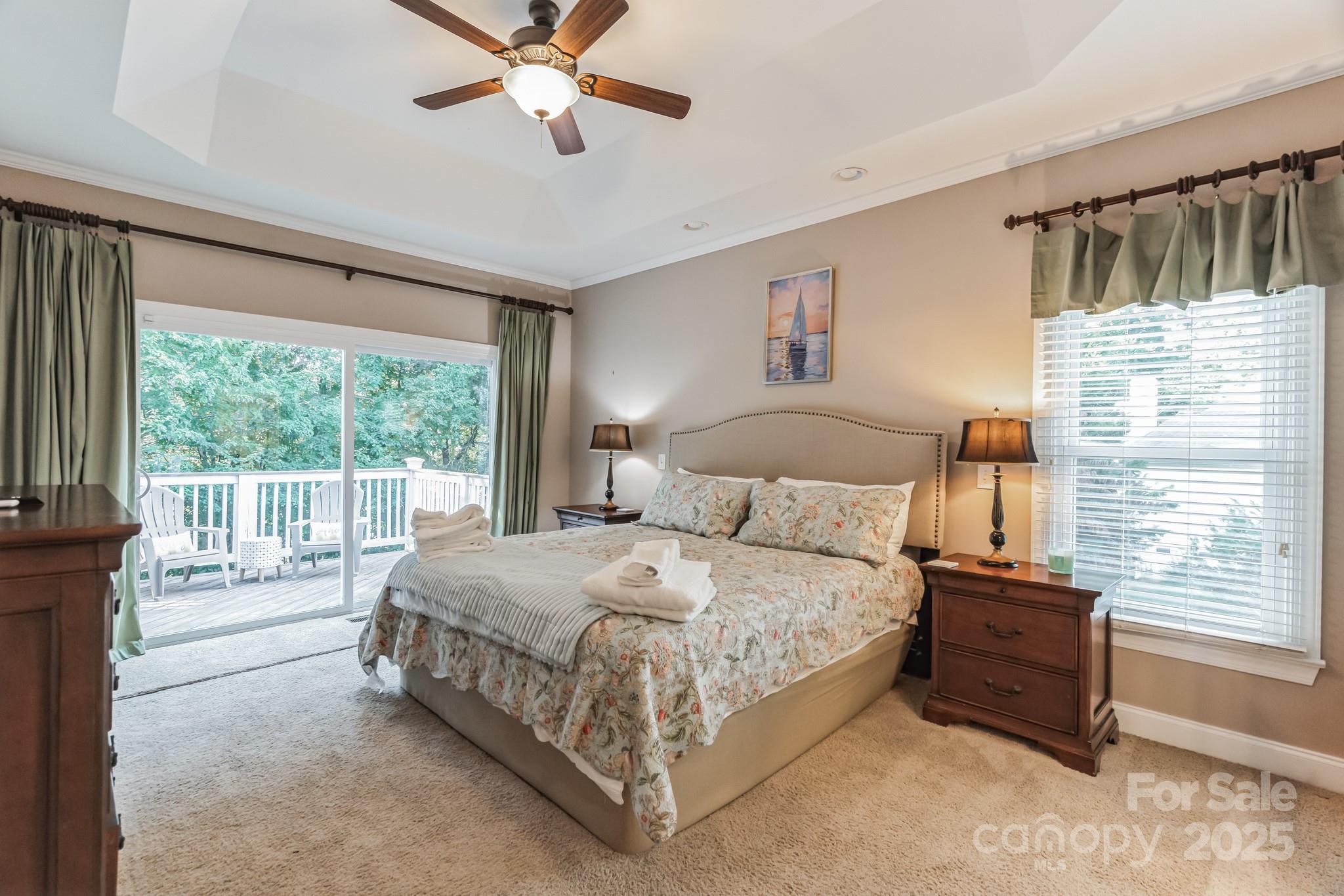 122 Mariner Pointe Lane