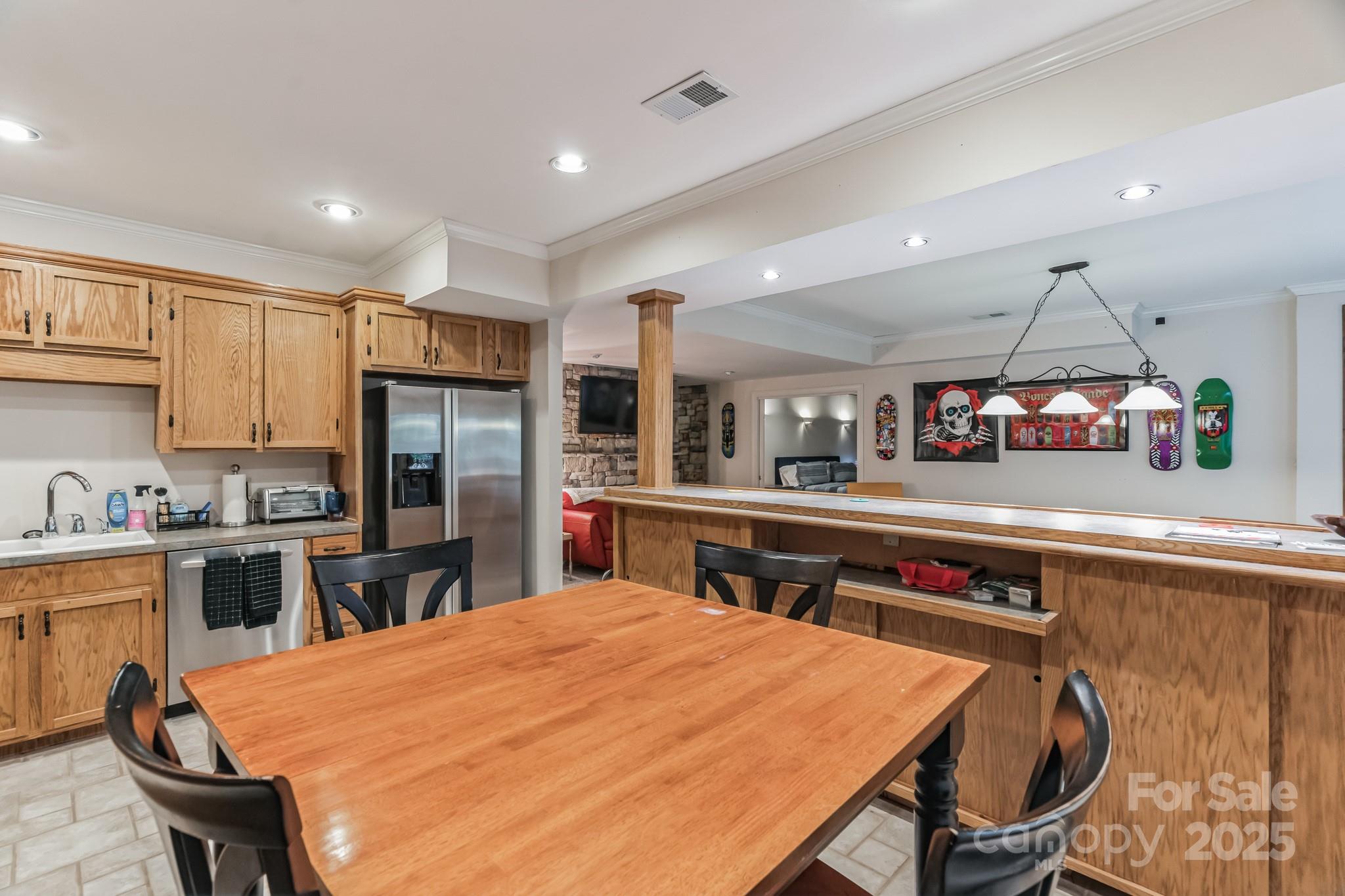 122 Mariner Pointe Lane