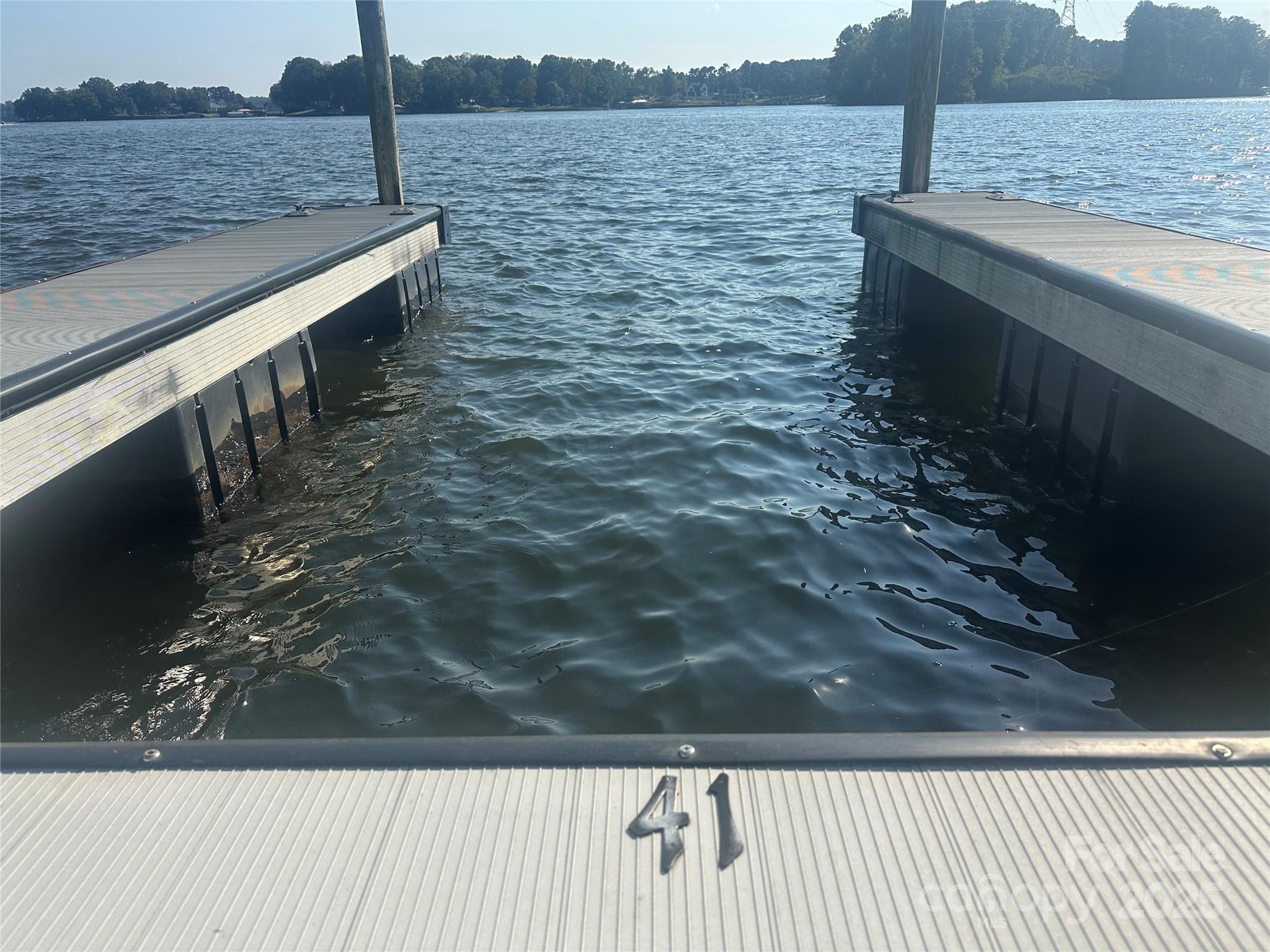 122 Mariner Pointe Lane