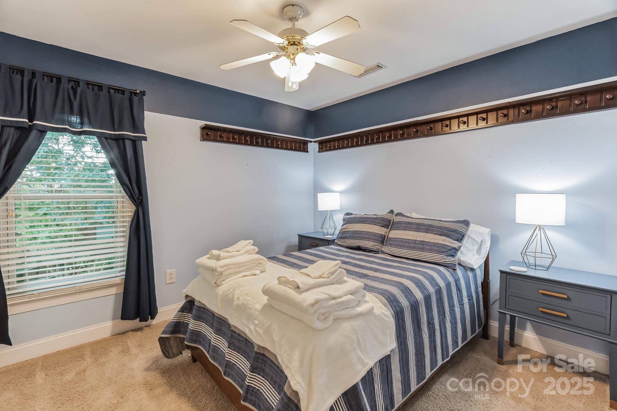 122 Mariner Pointe Lane