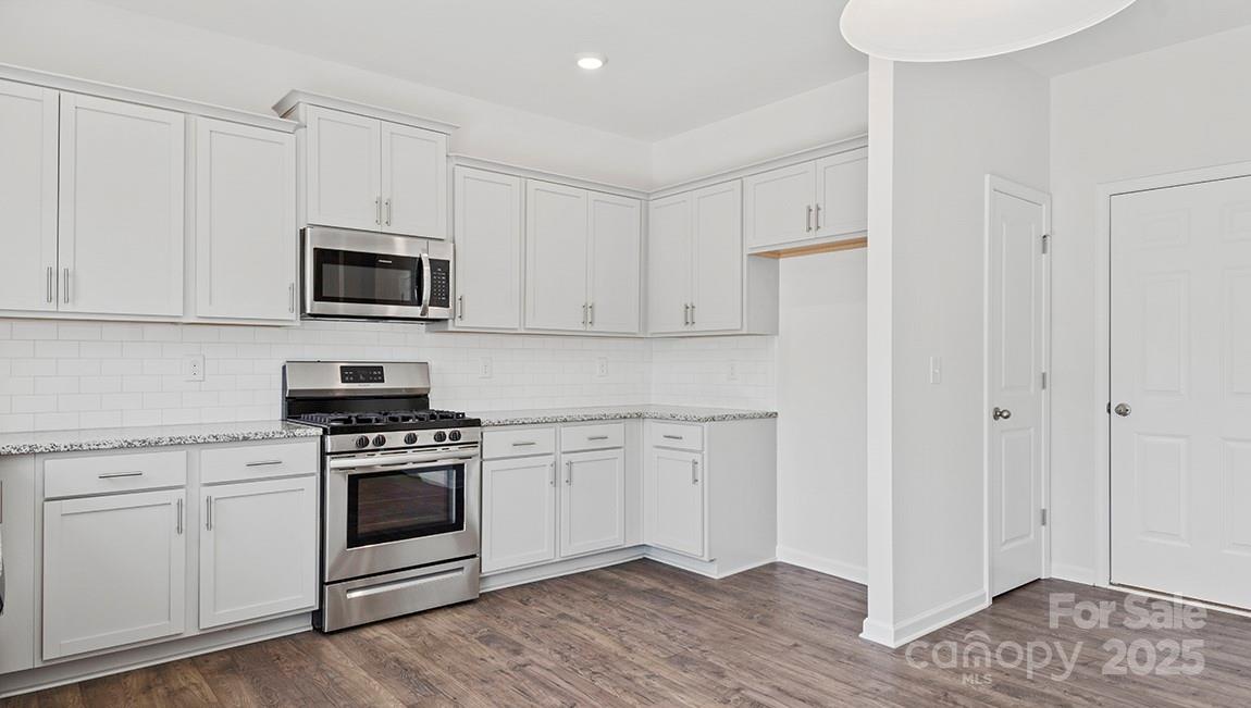 608 Country Oak Drive