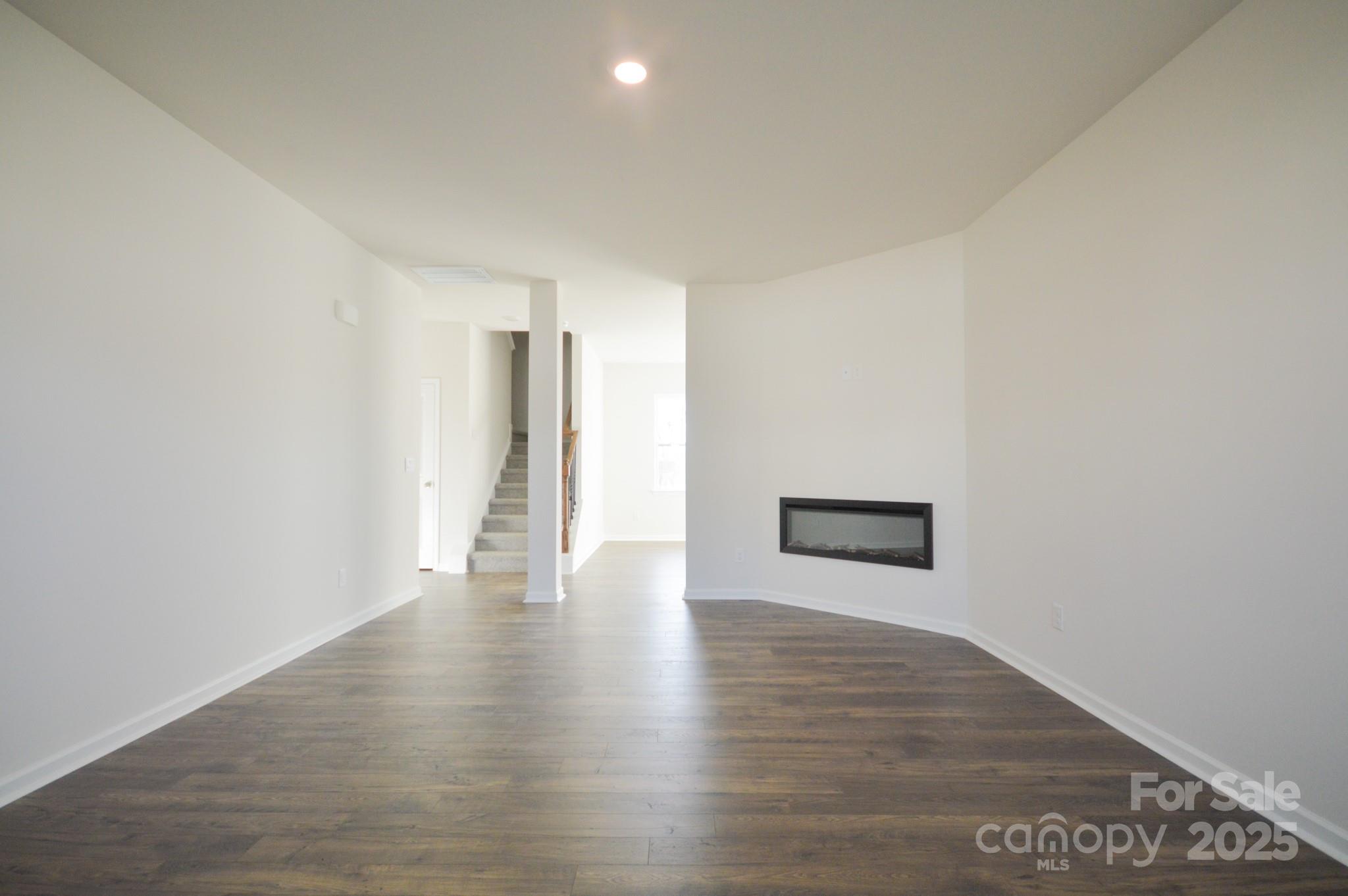 608 Country Oak Drive