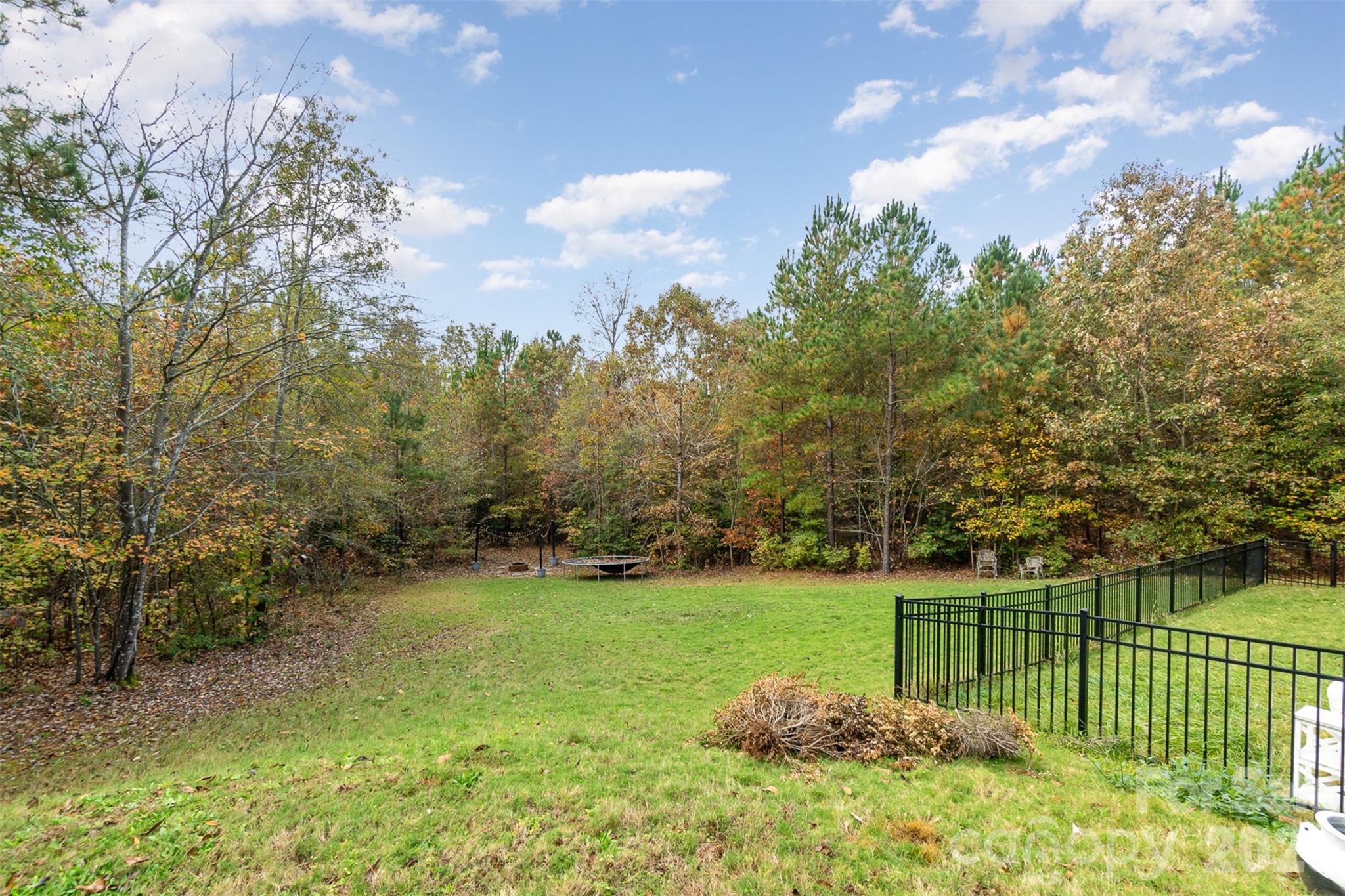 1851 White Fawn Lane