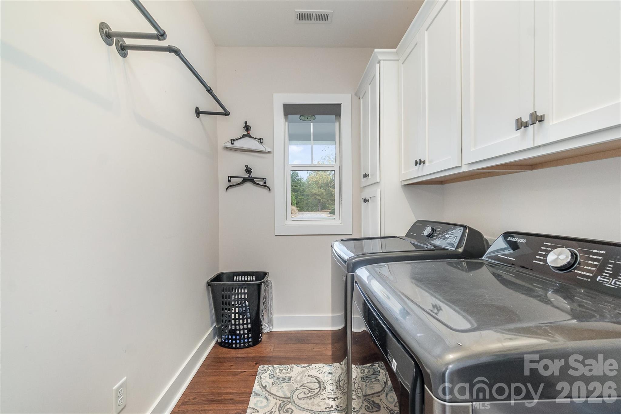 1851 White Fawn Lane