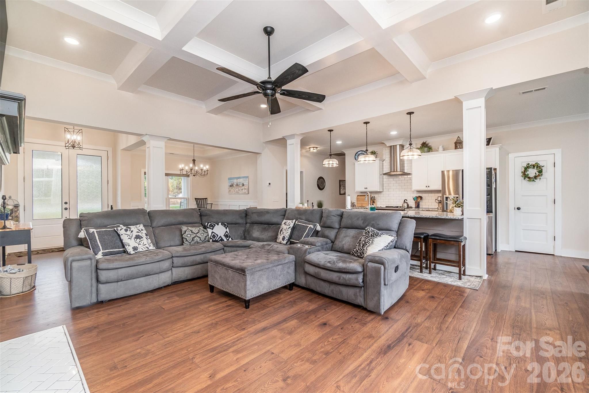 1851 White Fawn Lane