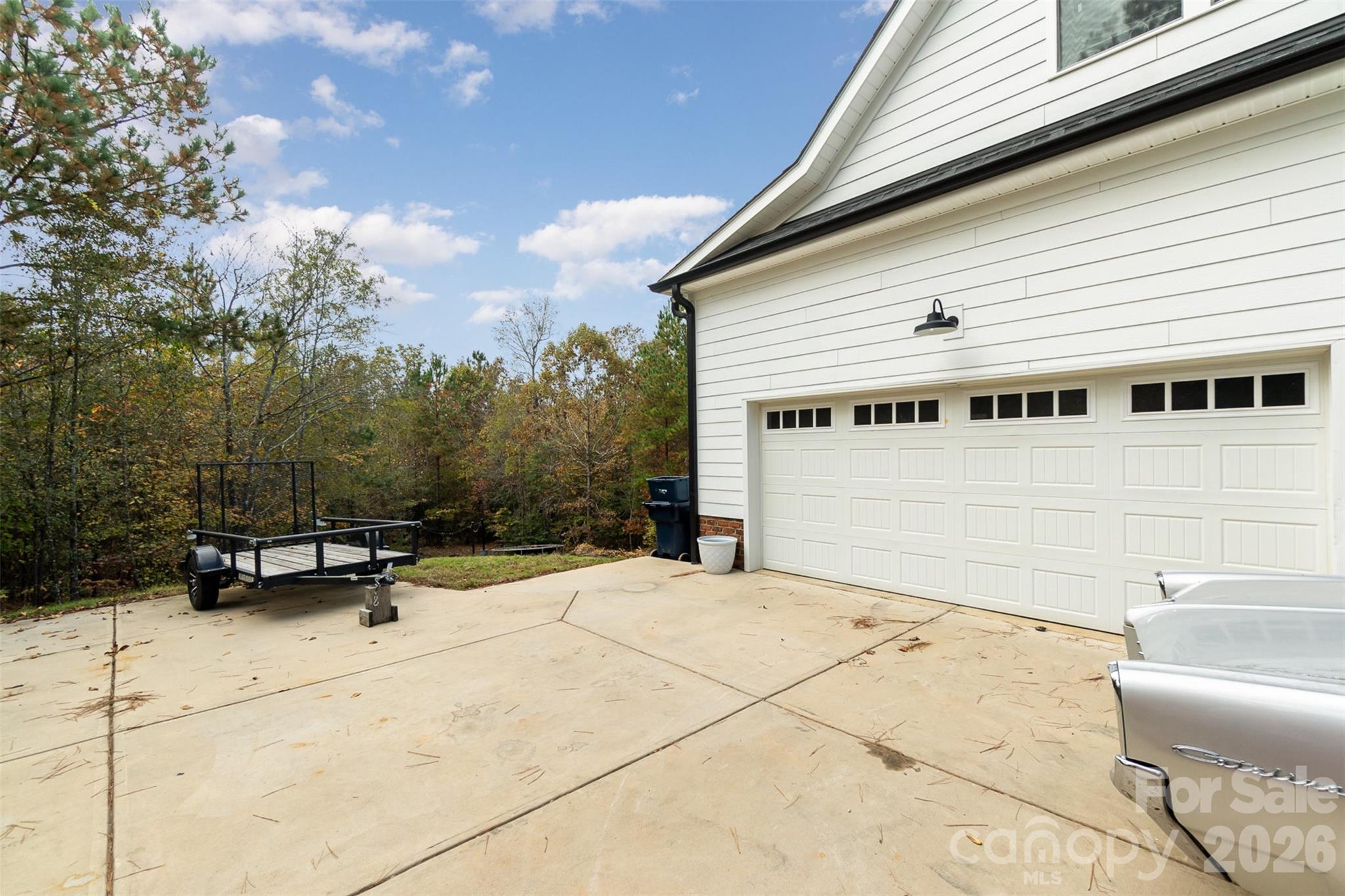 1851 White Fawn Lane