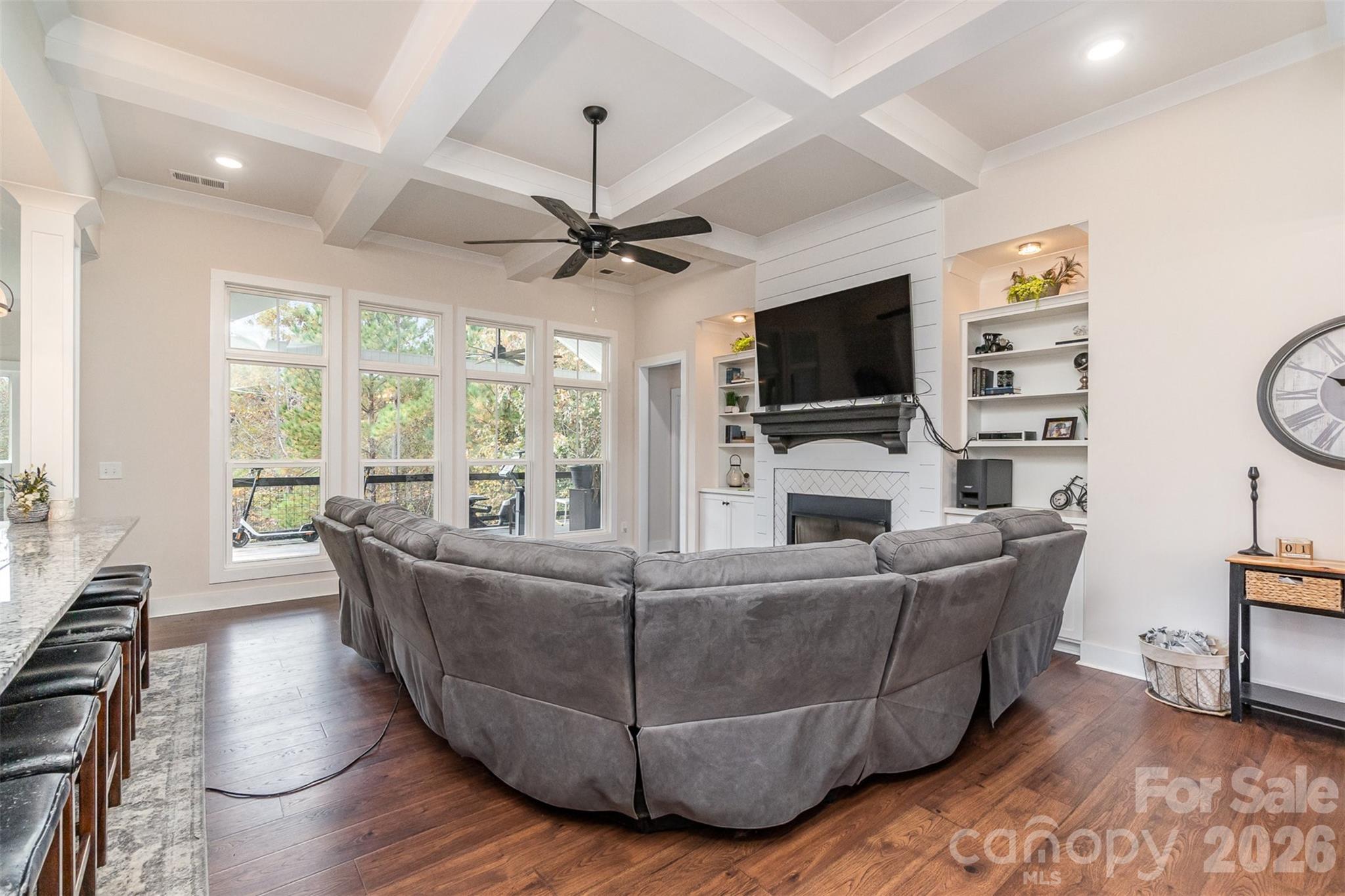 1851 White Fawn Lane