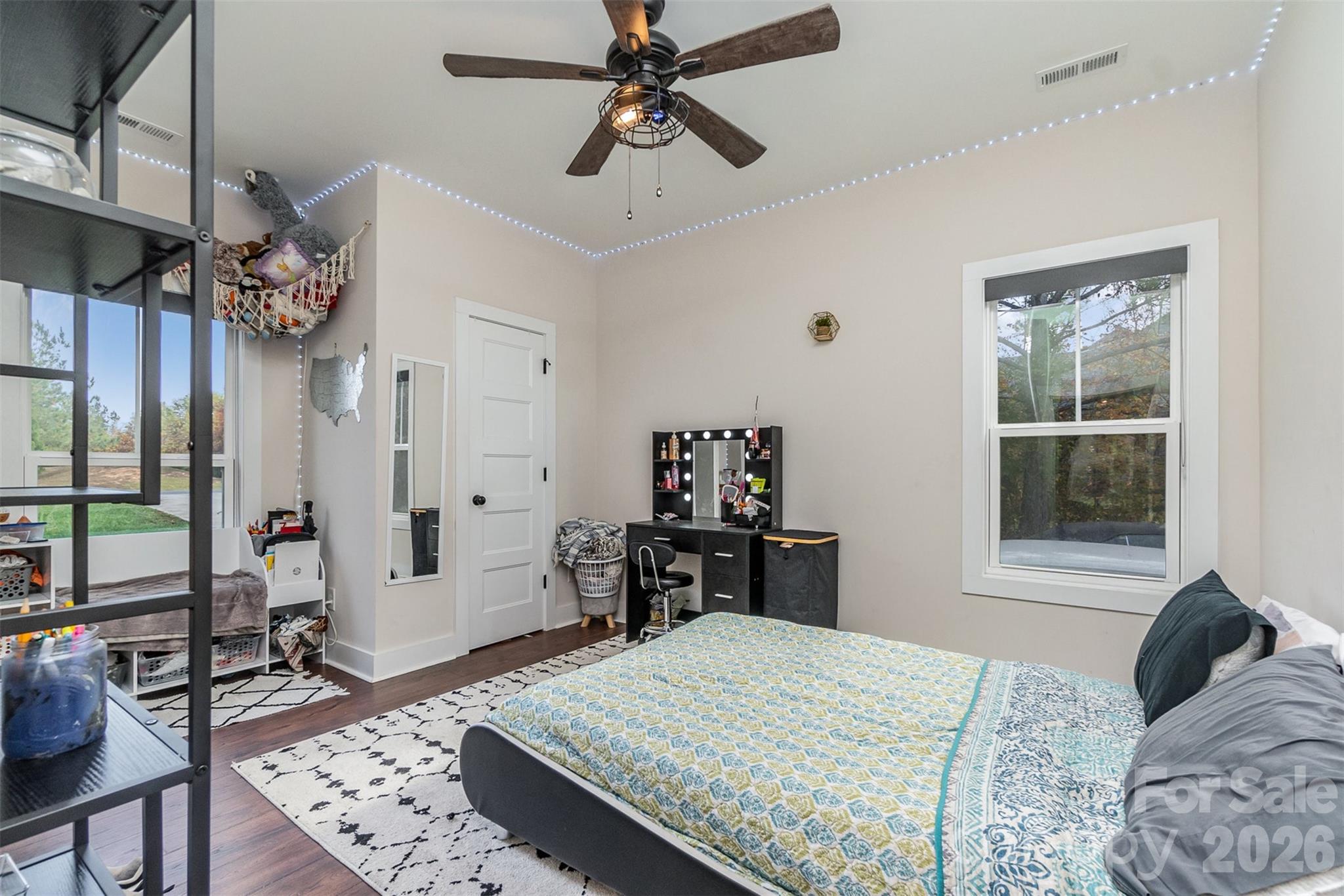 1851 White Fawn Lane