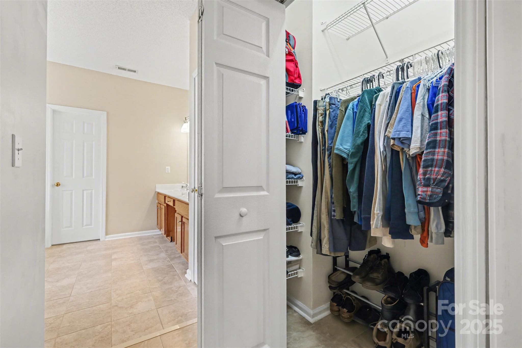 8907 Steelechase Drive