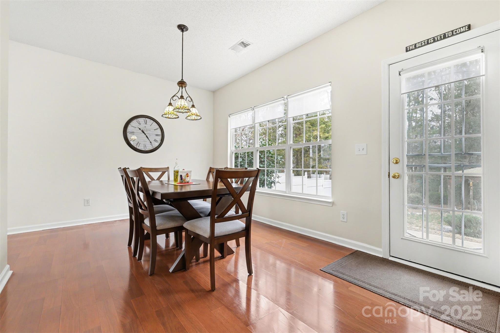 8907 Steelechase Drive