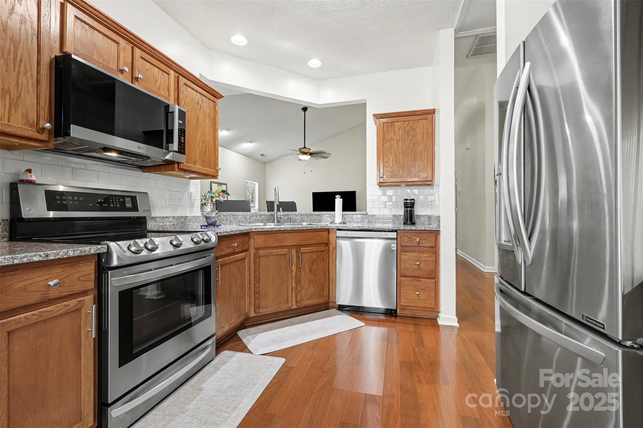 8907 Steelechase Drive