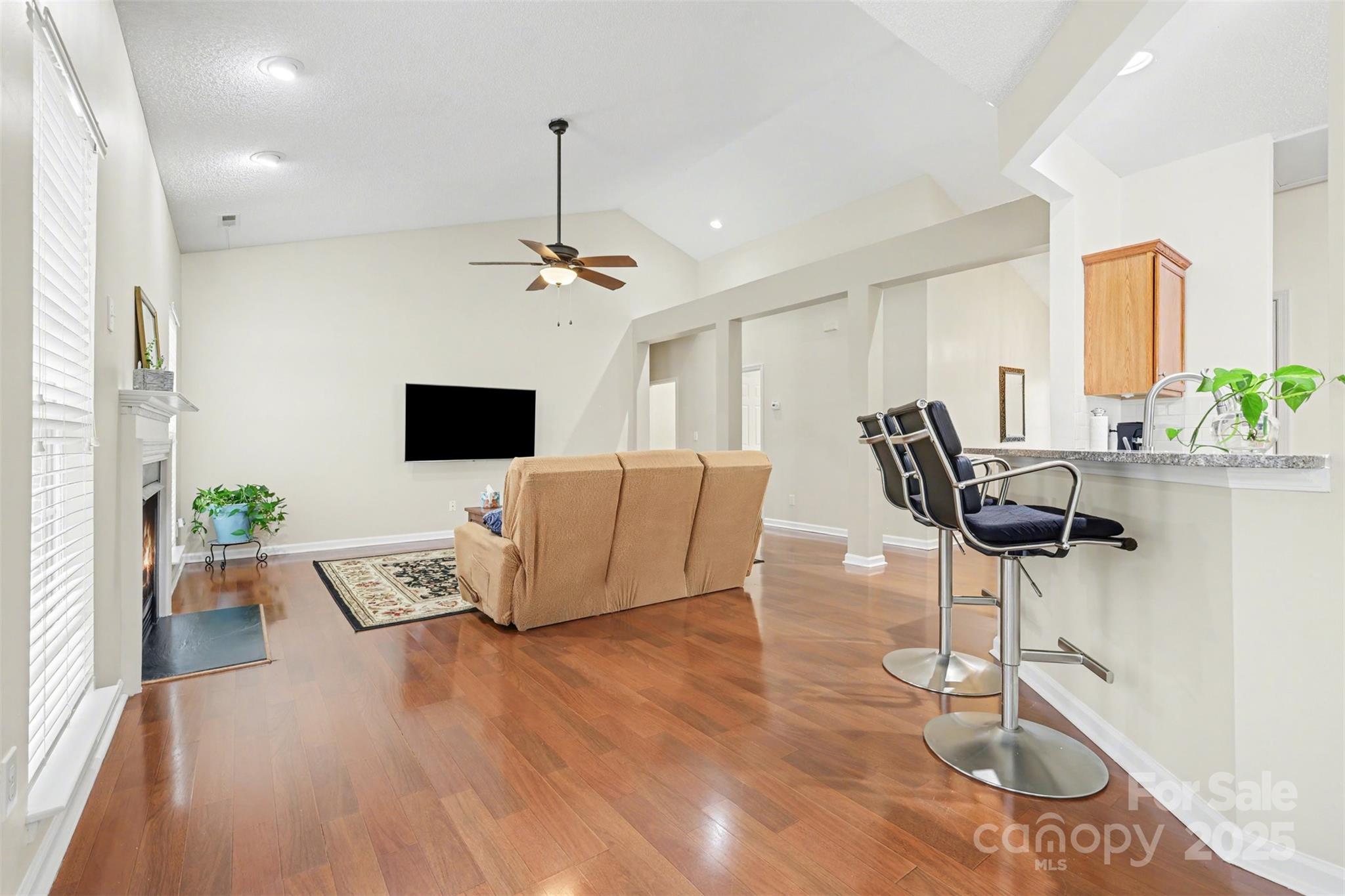 8907 Steelechase Drive