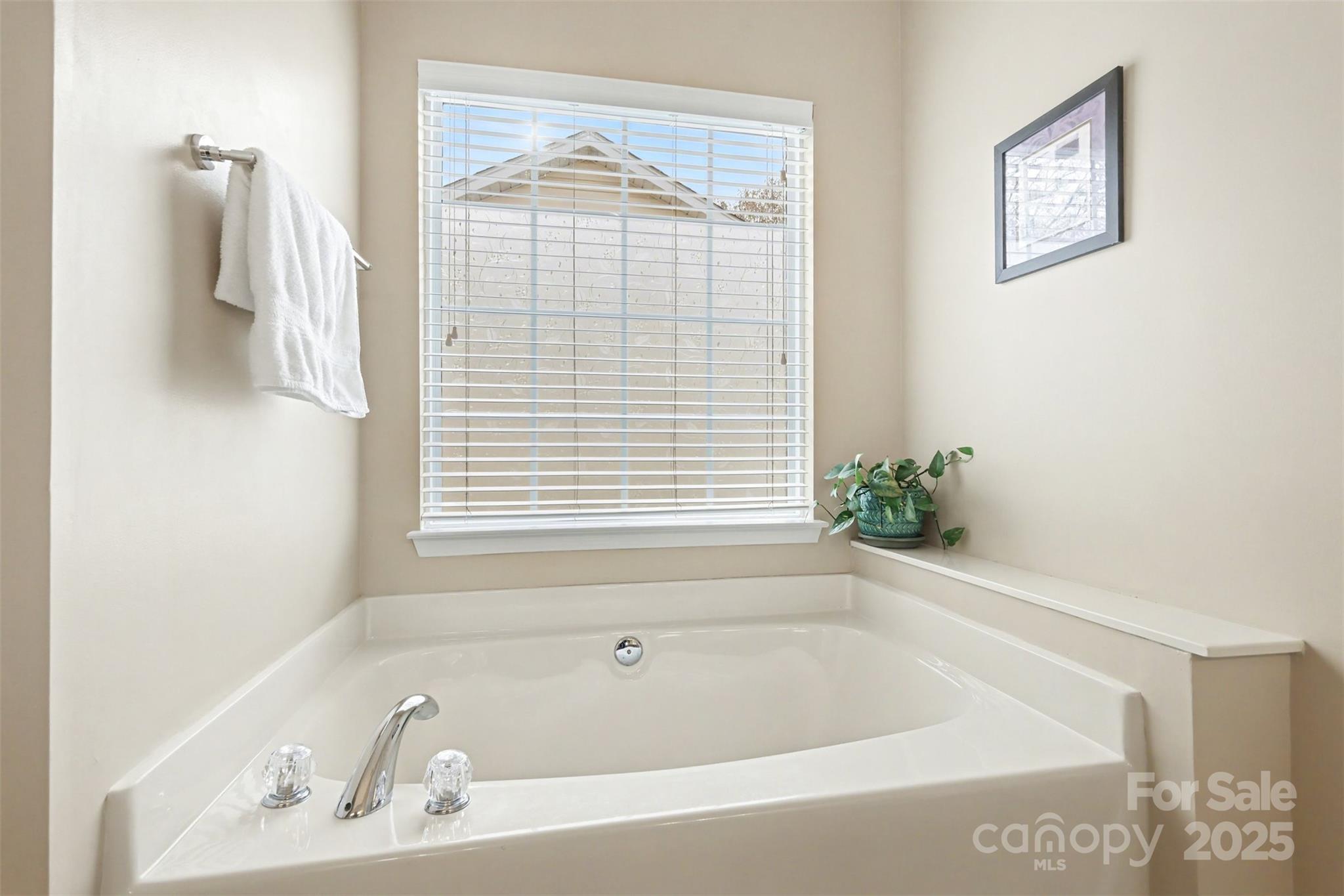 8907 Steelechase Drive