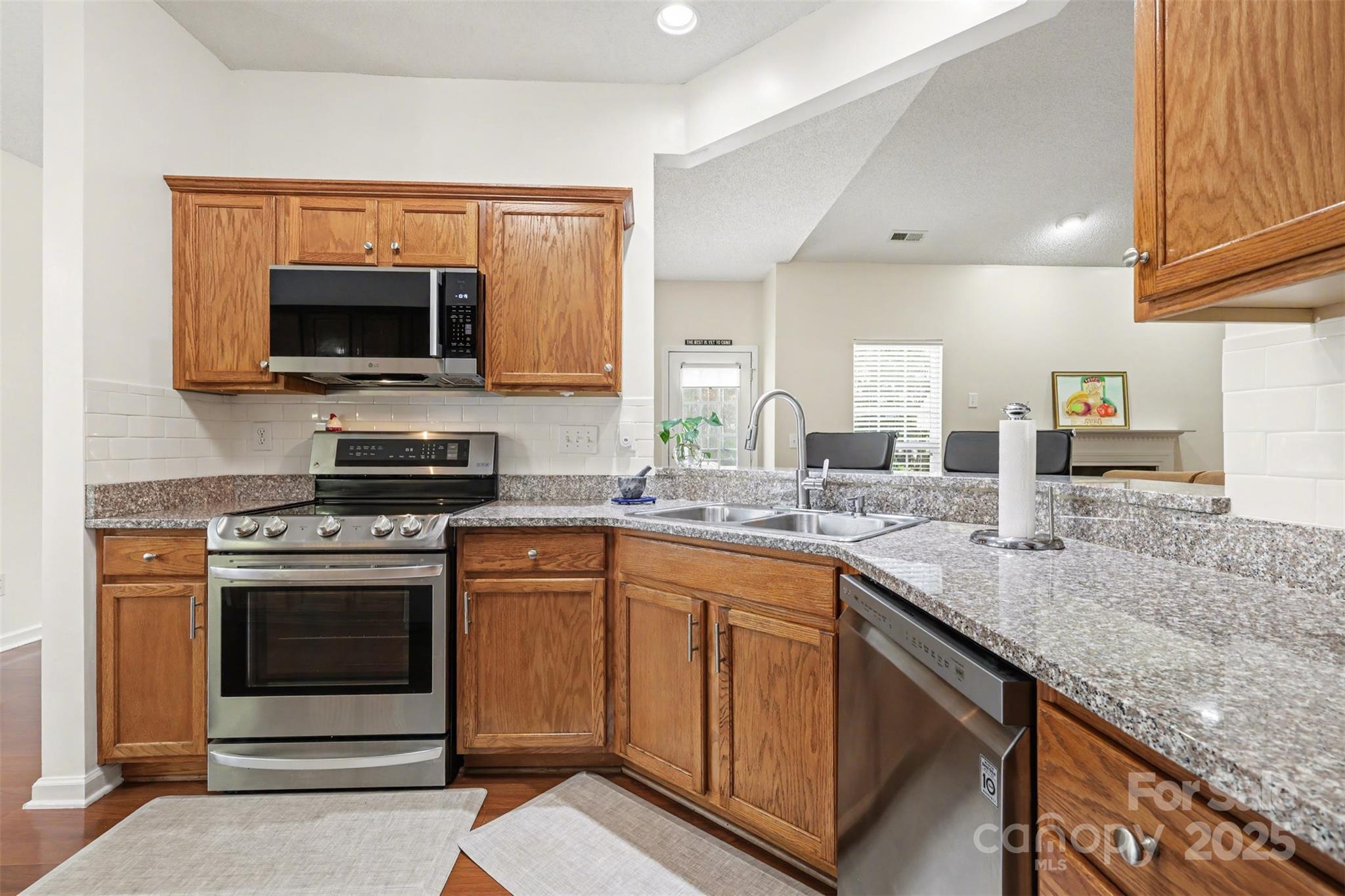 8907 Steelechase Drive