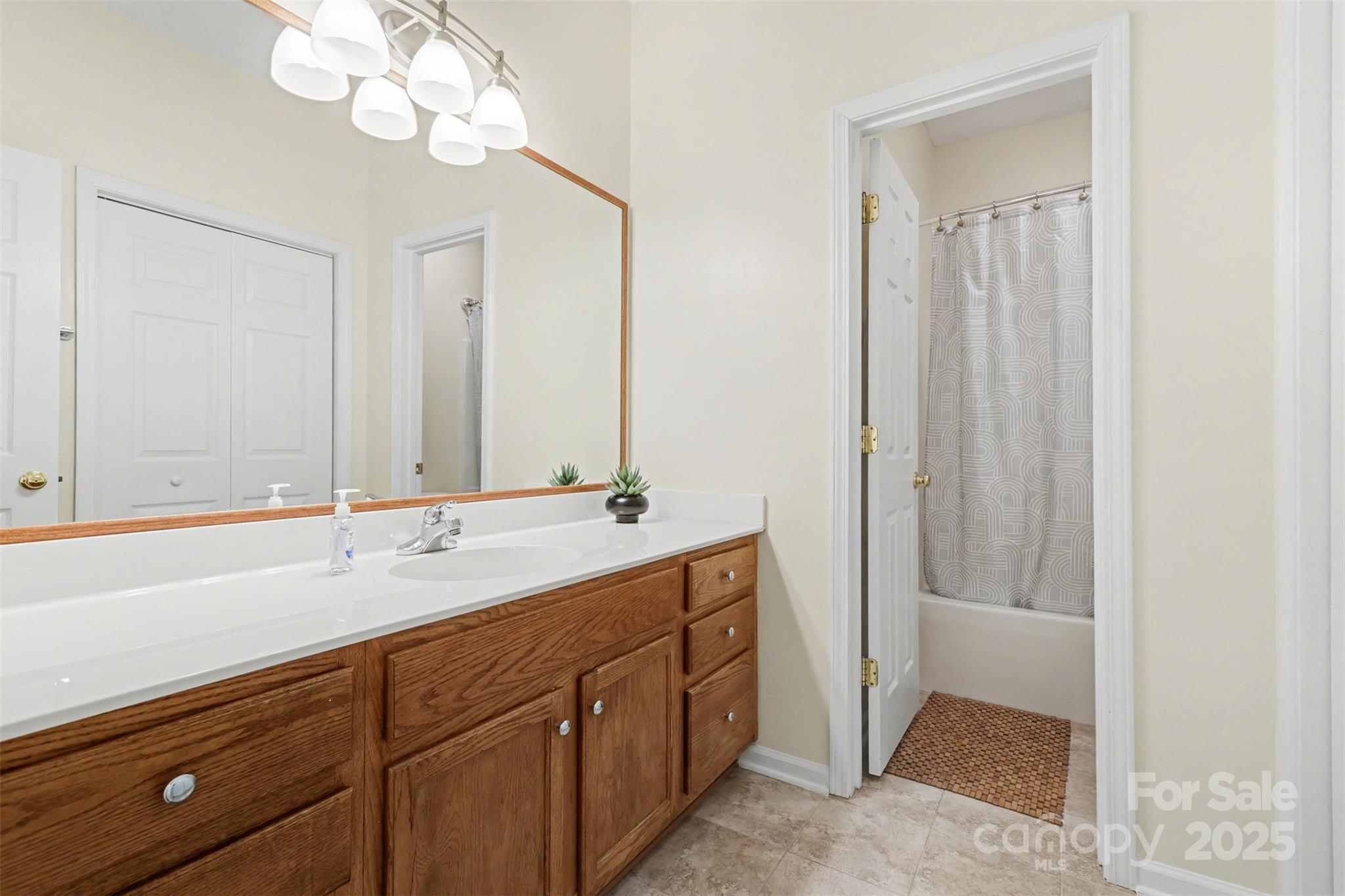 8907 Steelechase Drive