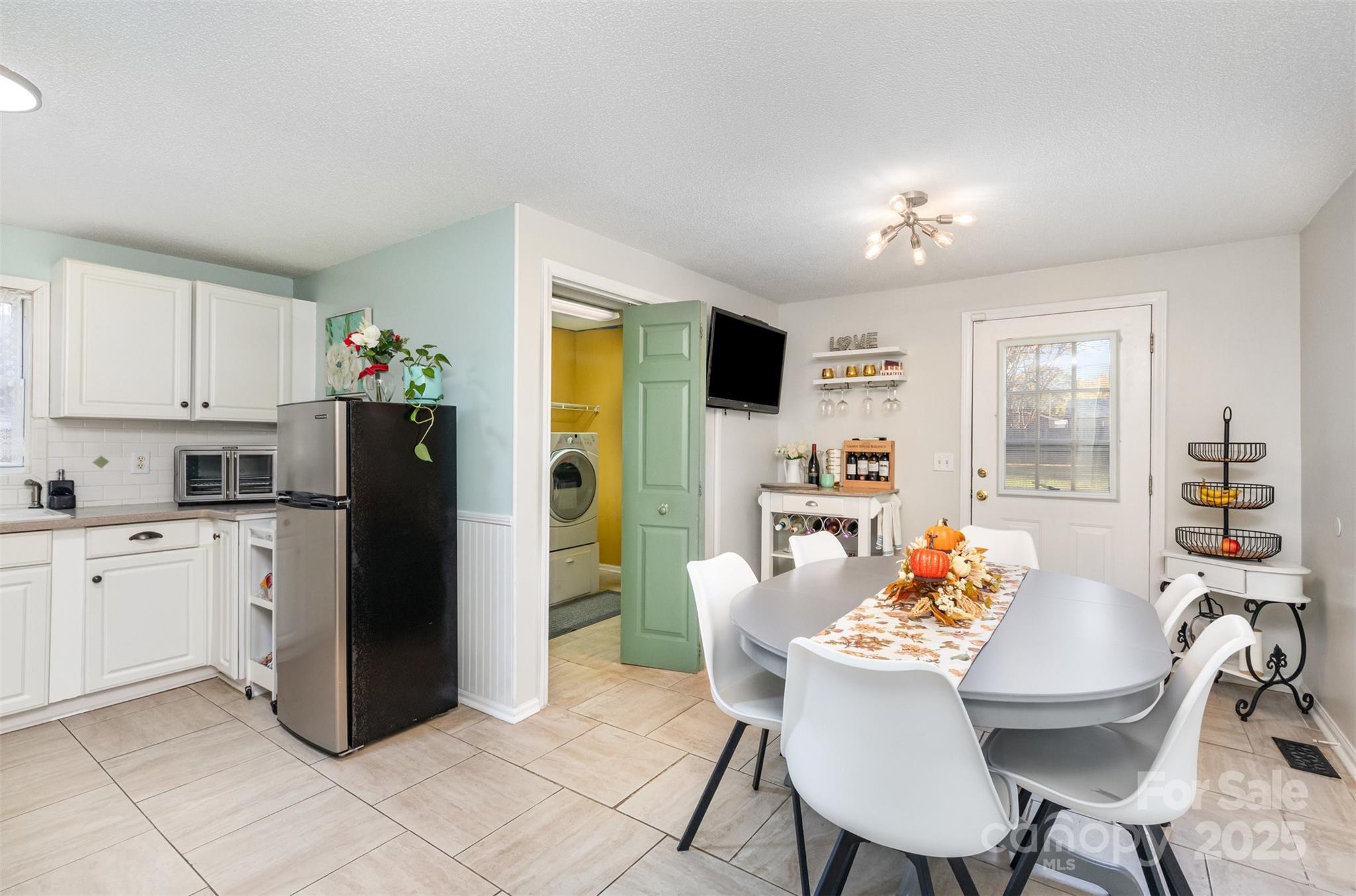 106 E Liberty Street