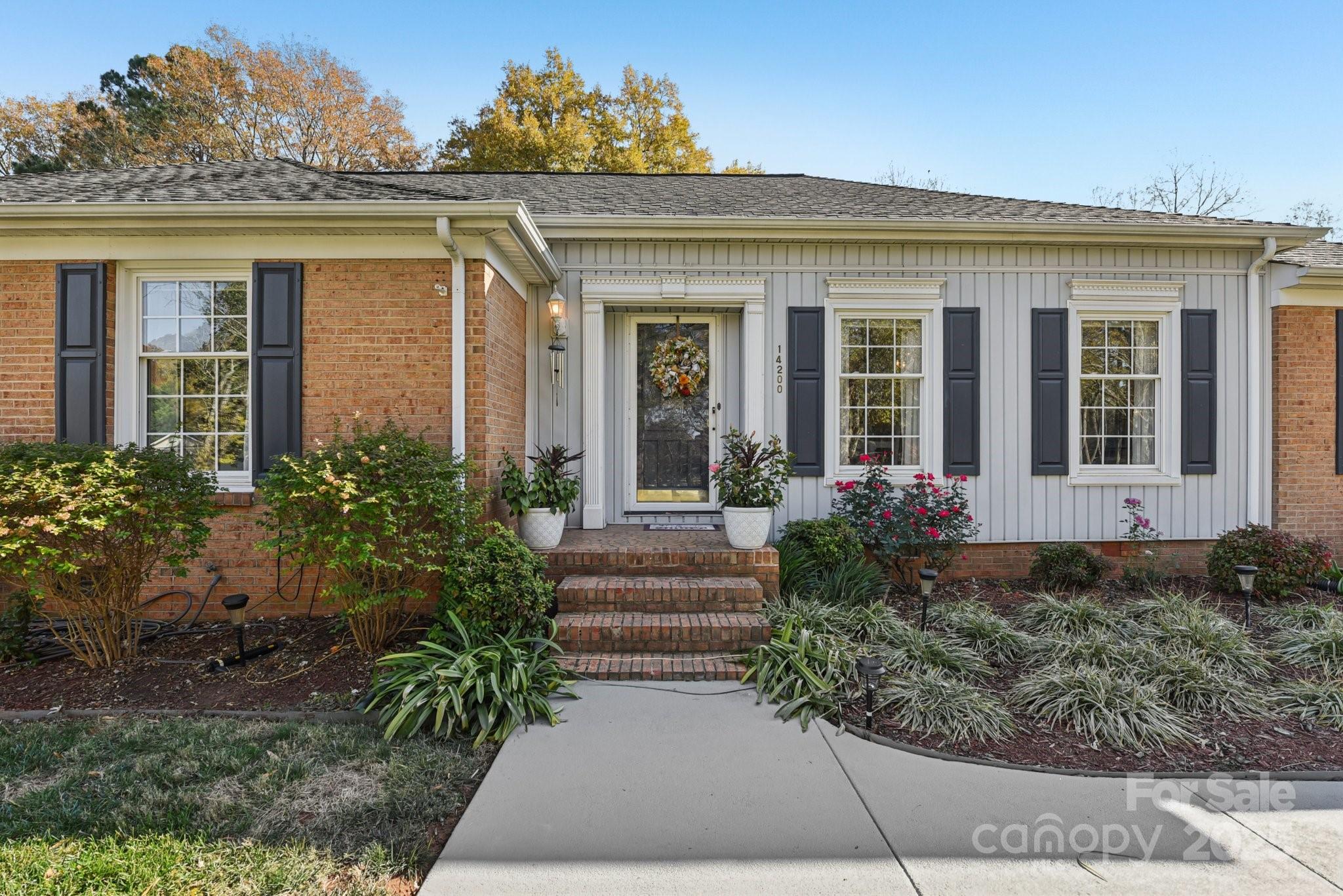 14200 Springwater Drive