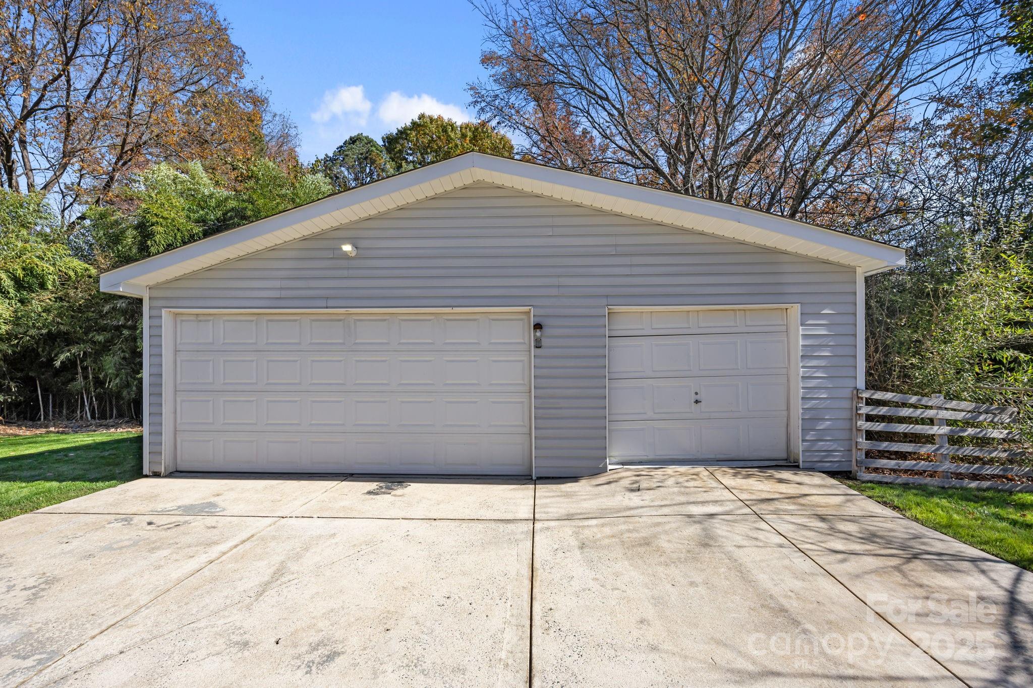 3512 Cross Winds Road